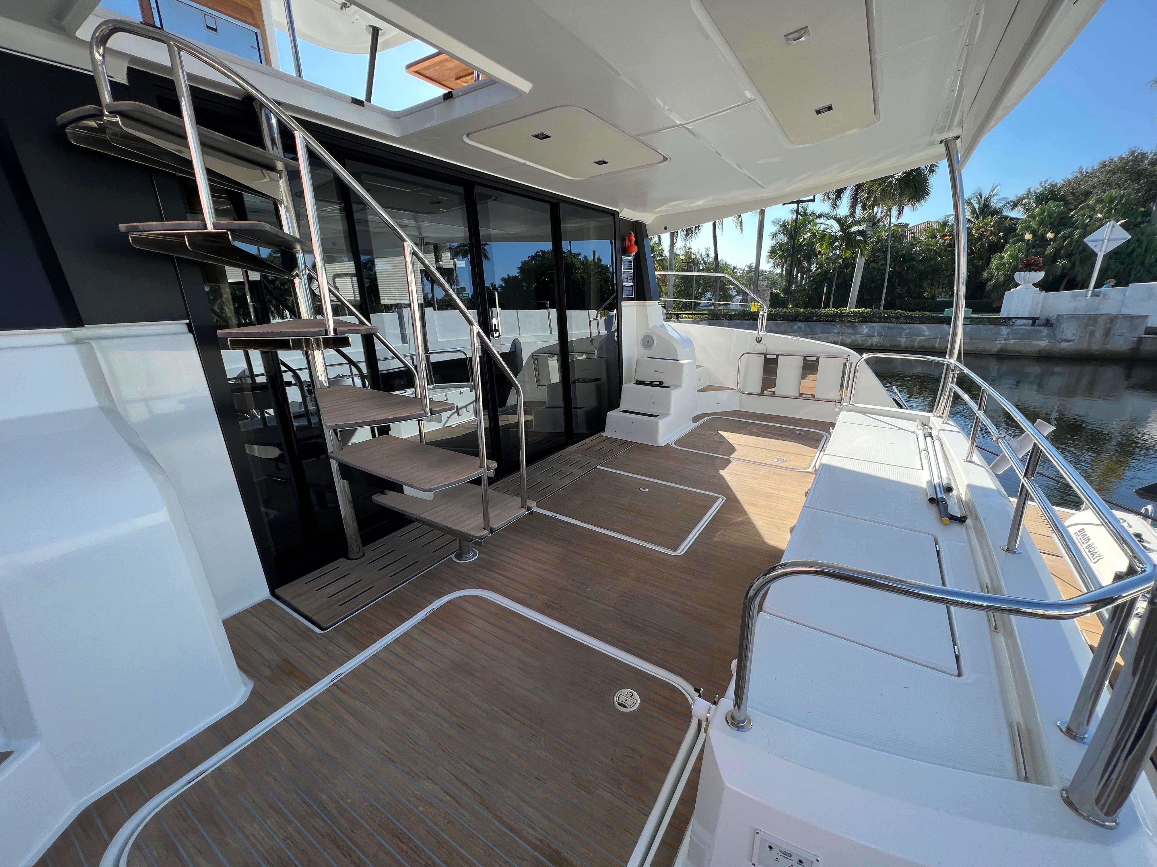 2021 Fountaine Pajot