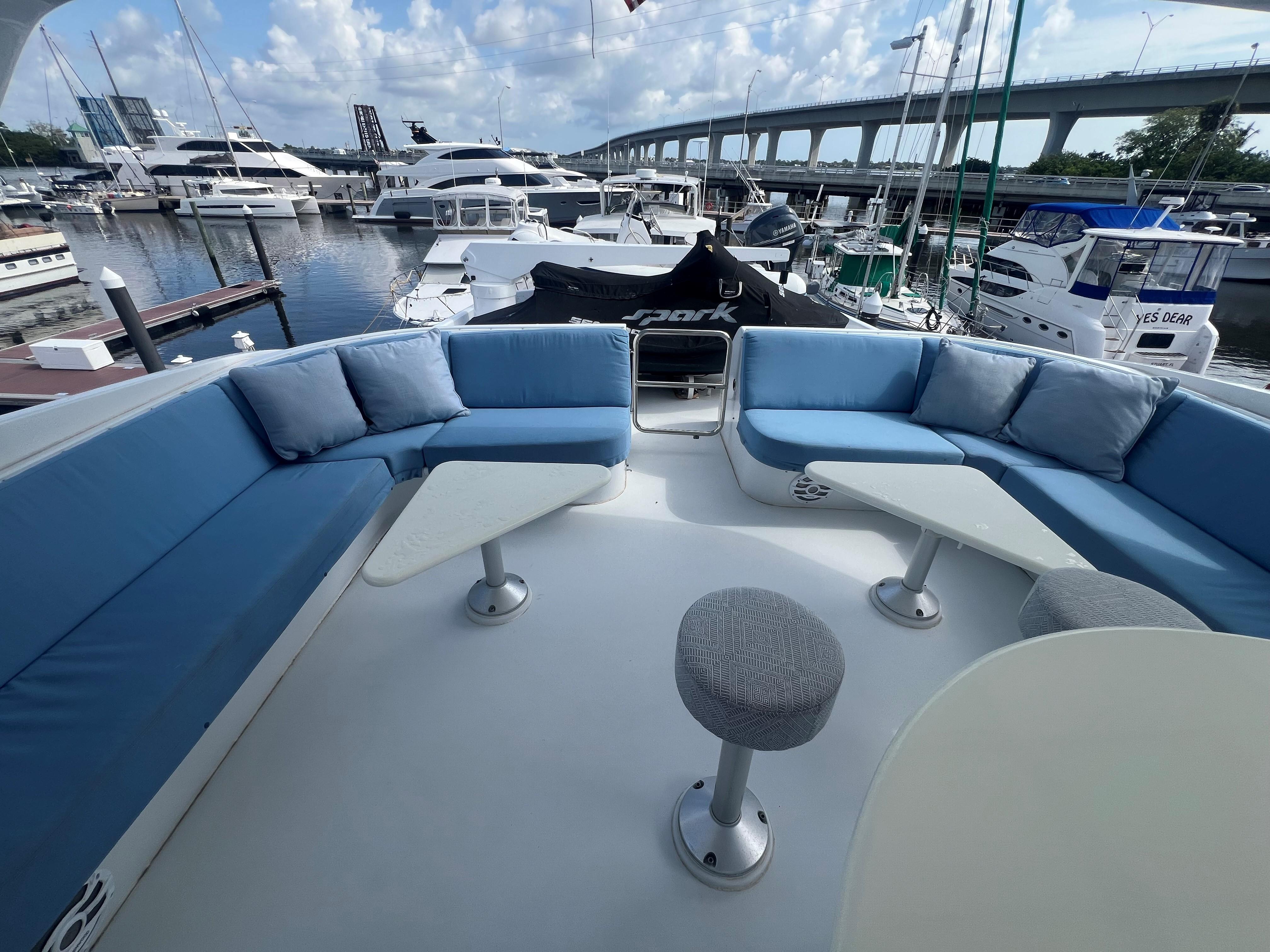 2001-hatteras-75-cockpit-motor-yacht-power-9623673-20250528125638591-1_XLARGE