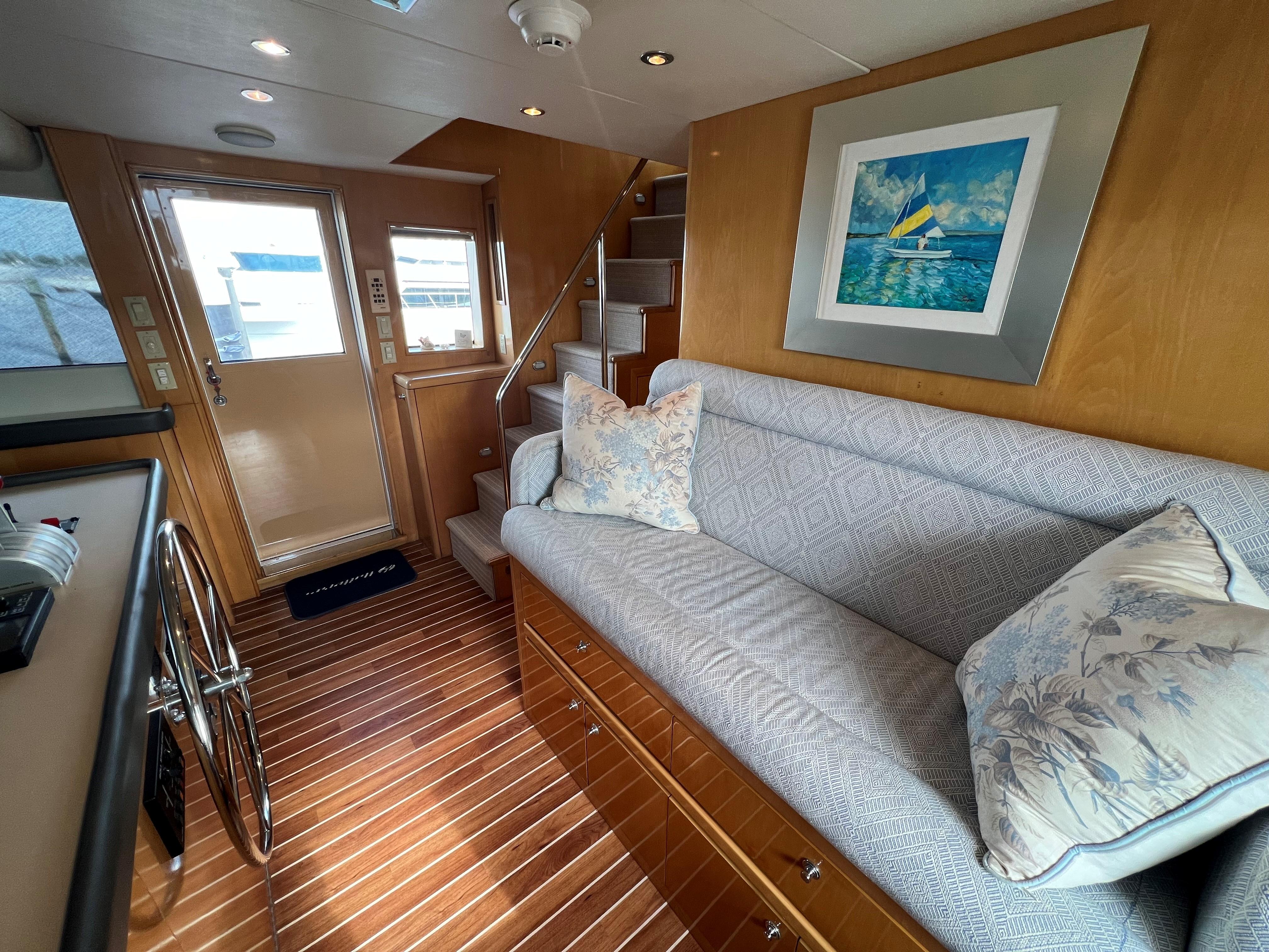 2001-hatteras-75-cockpit-motor-yacht-power-9623673-20250528125843685-1_XLARGE