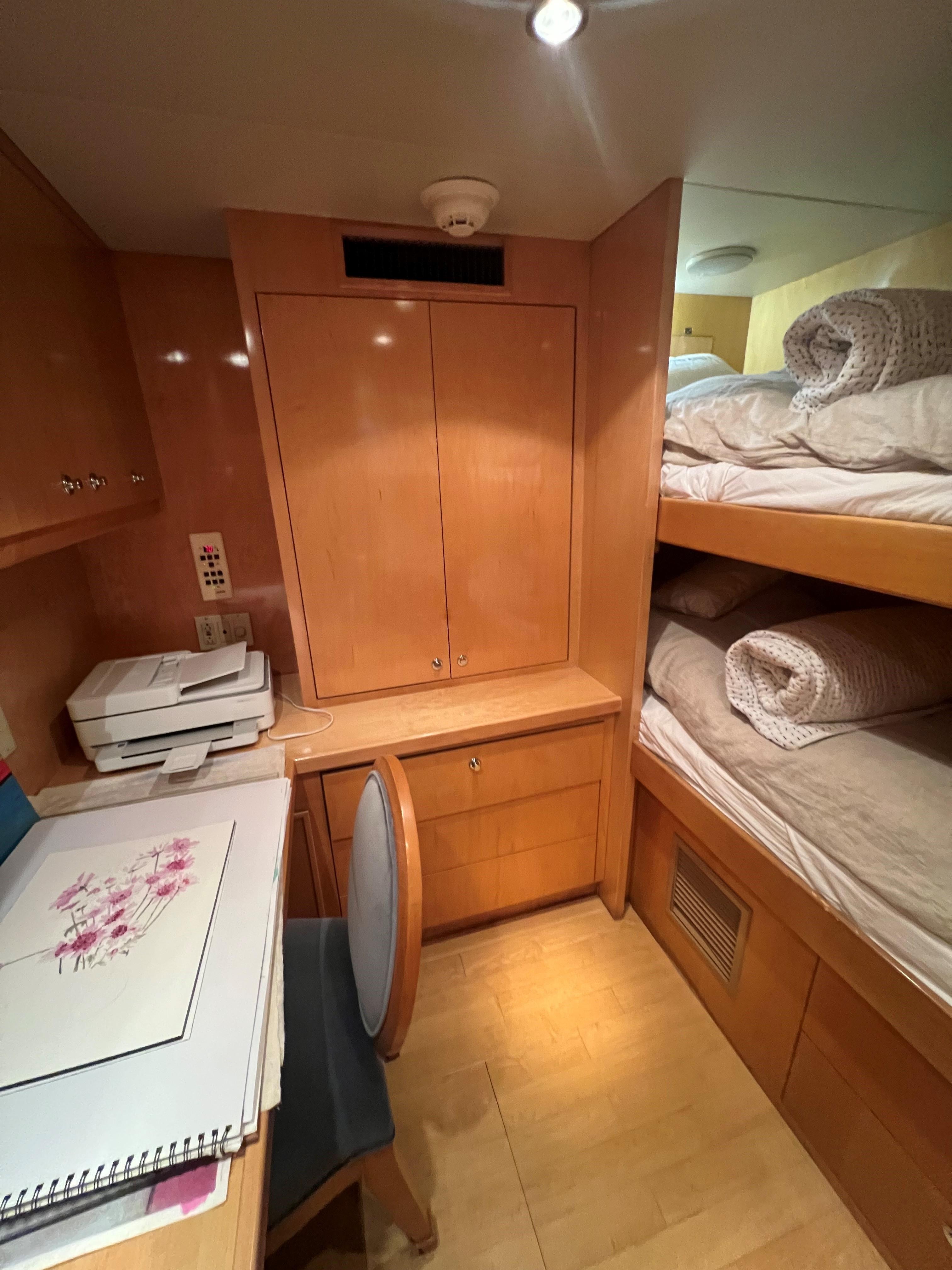 2001-hatteras-75-cockpit-motor-yacht-power-9623673-20250528130222351-1_XLARGE