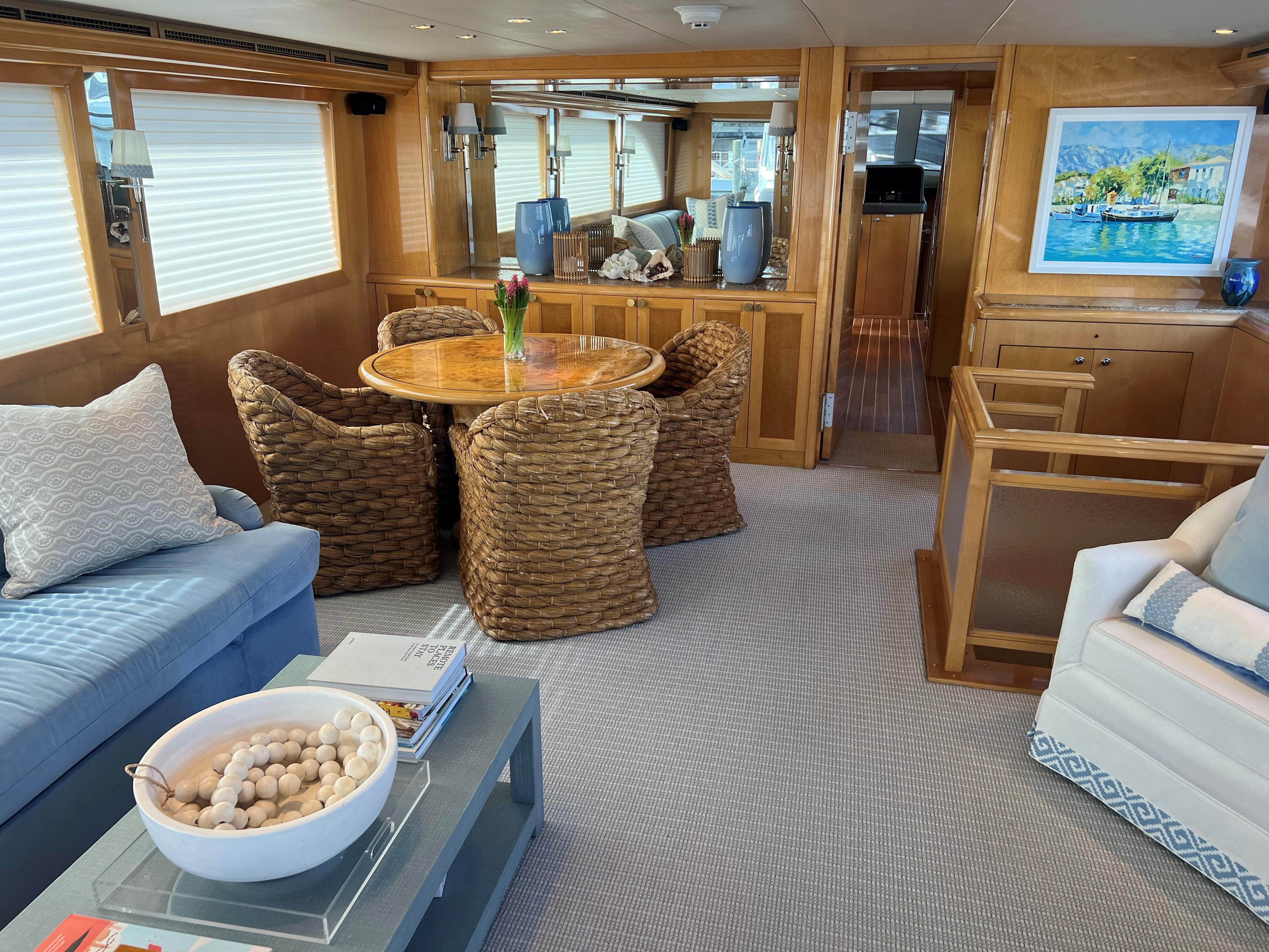 2001-hatteras-75-cockpit-motor-yacht-power-9623673-20250528131110033-1_XLARGE
