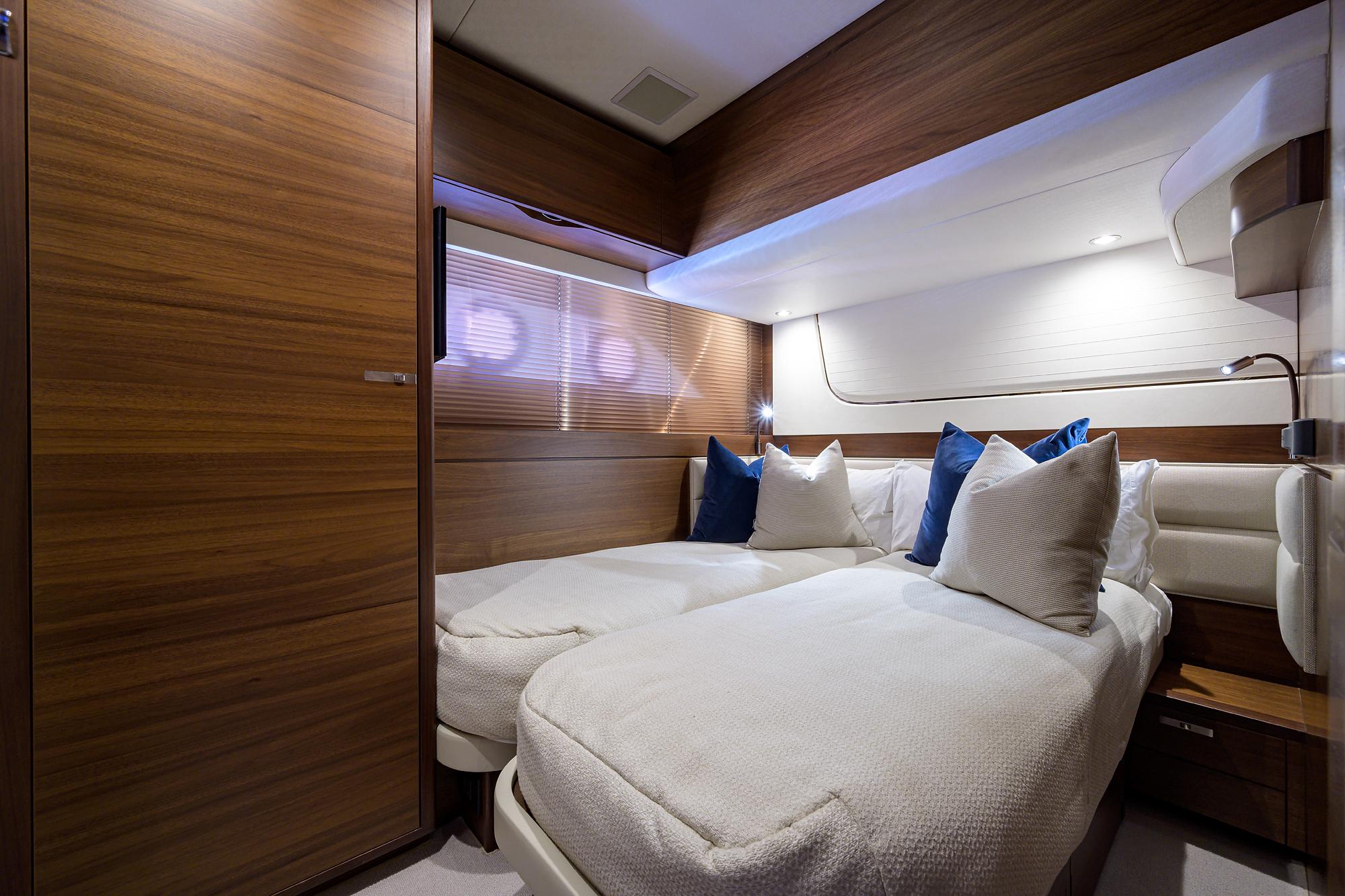 Princess F70 Cosa Bella-Guest Stateroom, Side by Side Berths