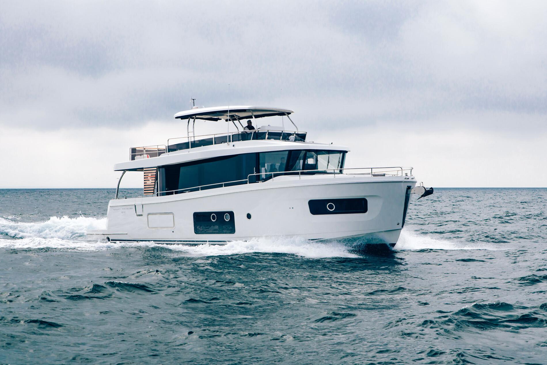 2025 Beneteau swift trawler 54