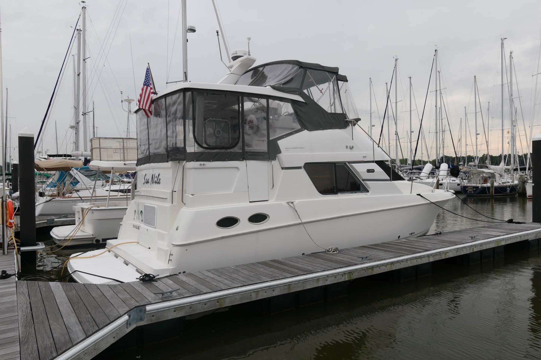 M 6442 MD Knot 10 Yacht Sales