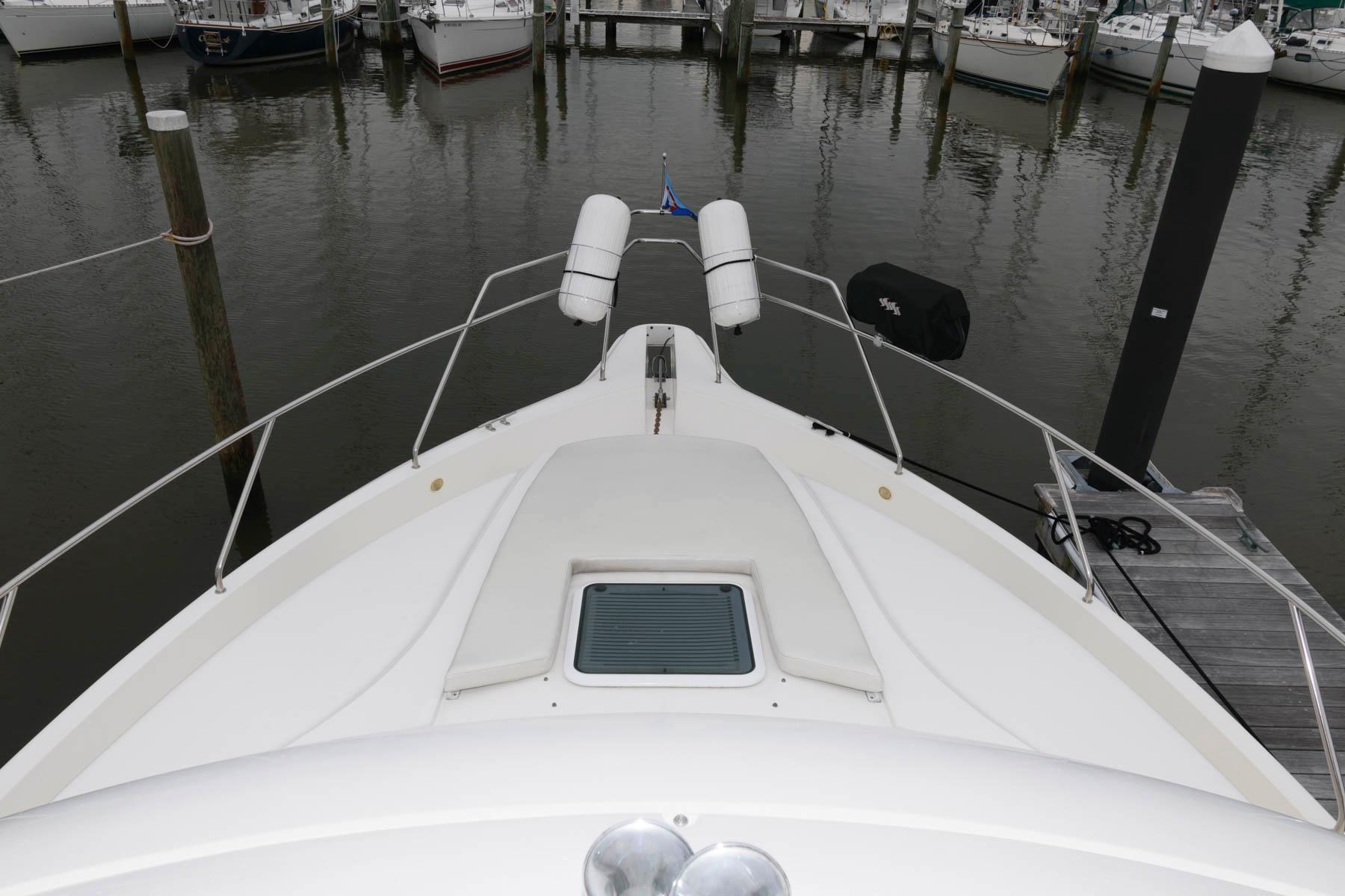 M 6442 MD Knot 10 Yacht Sales