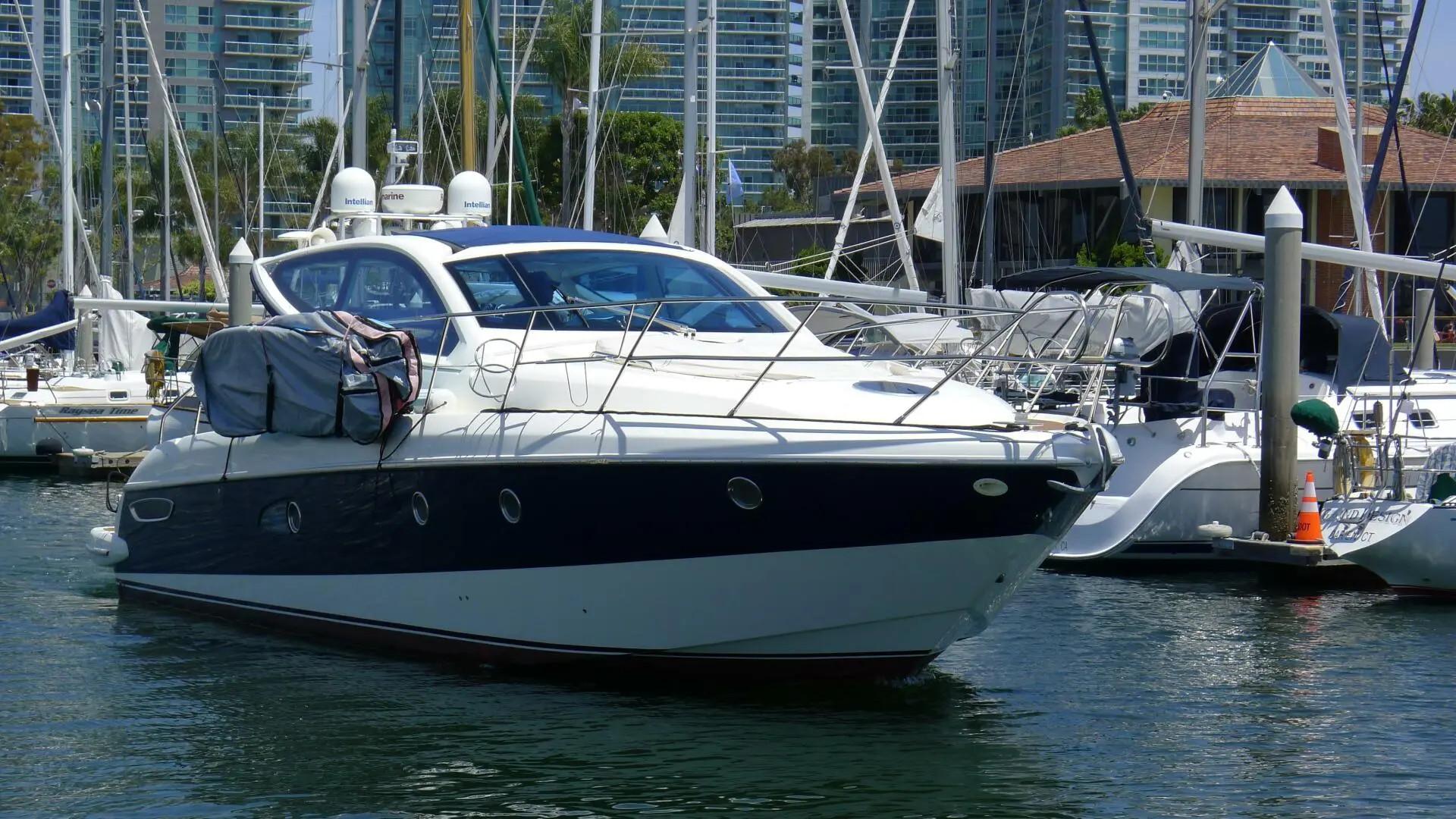 43′ Cranchi 2008 Yacht for Sale