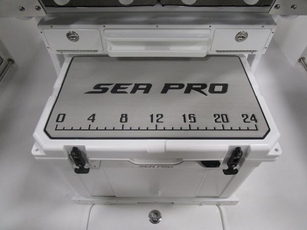 2021 Sea Pro boat for sale, model of the boat is 239 DLX & Image # 17 of 44