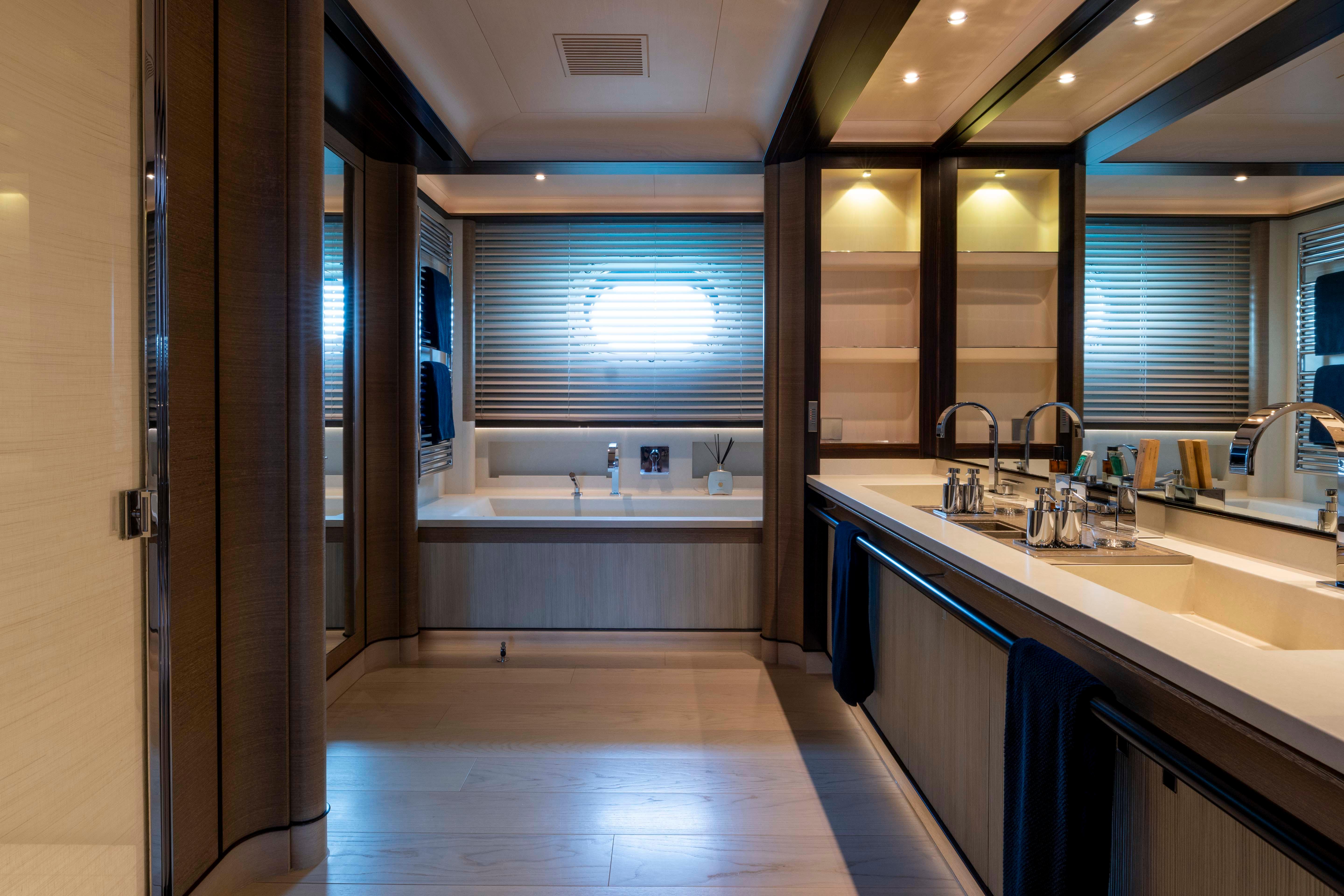 Perini Navi-56 2009-ASAHI MC-9543683 | Thumbnail