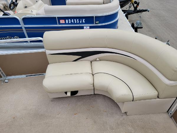 2012 Harris boat for sale, model of the boat is Cruiser CX 200 & Image # 8 of 16