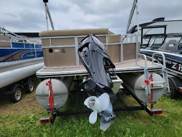2012 Harris boat for sale, model of the boat is Cruiser CX 200 & Image # 3 of 16