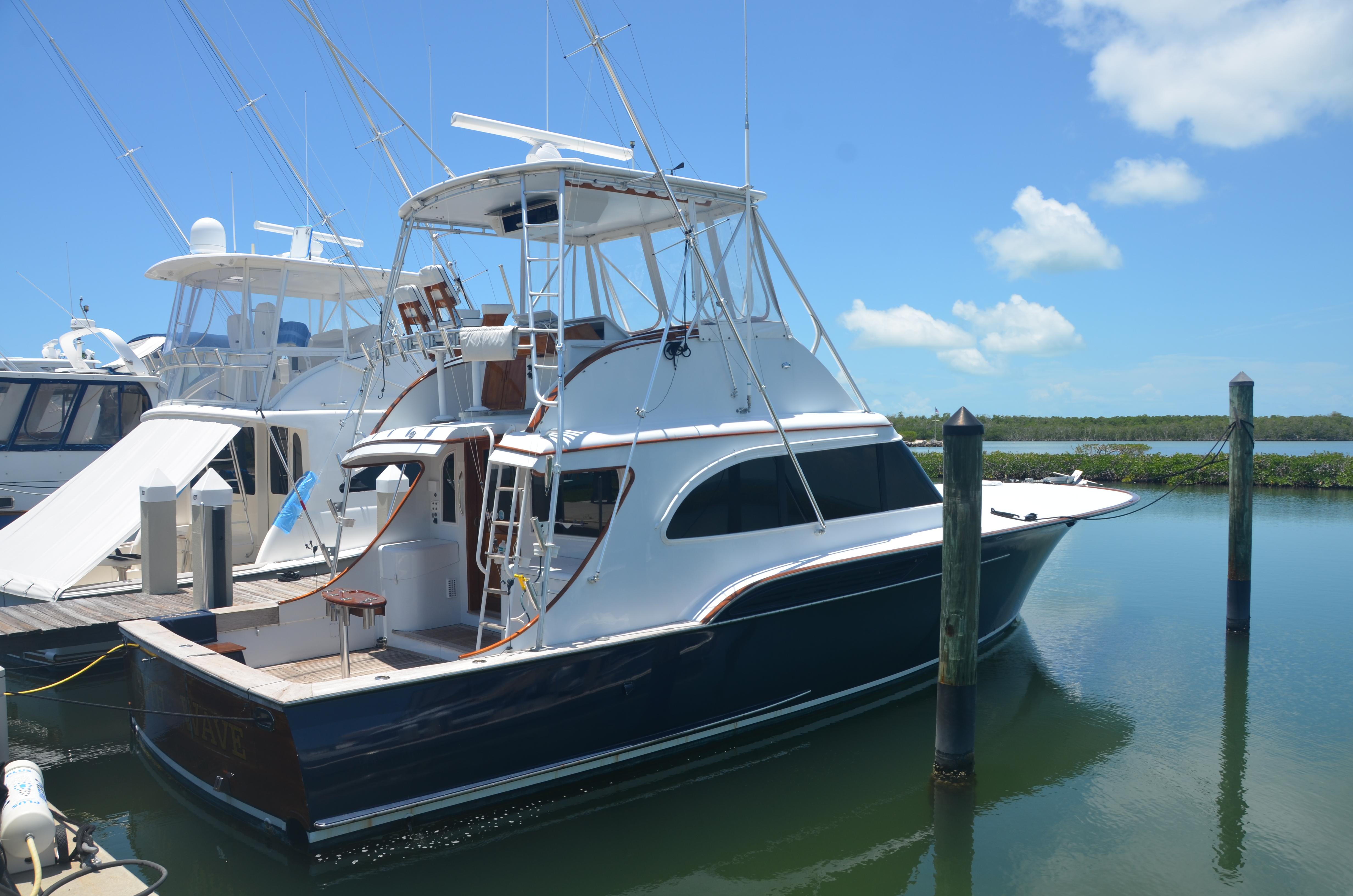 is buddy davis yachts still in business