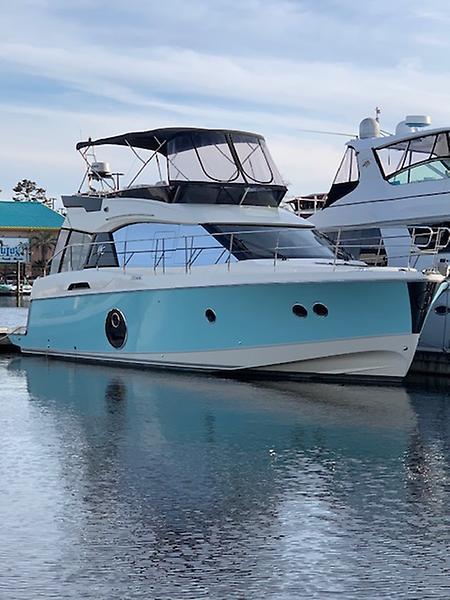 Yacht Photos Pics