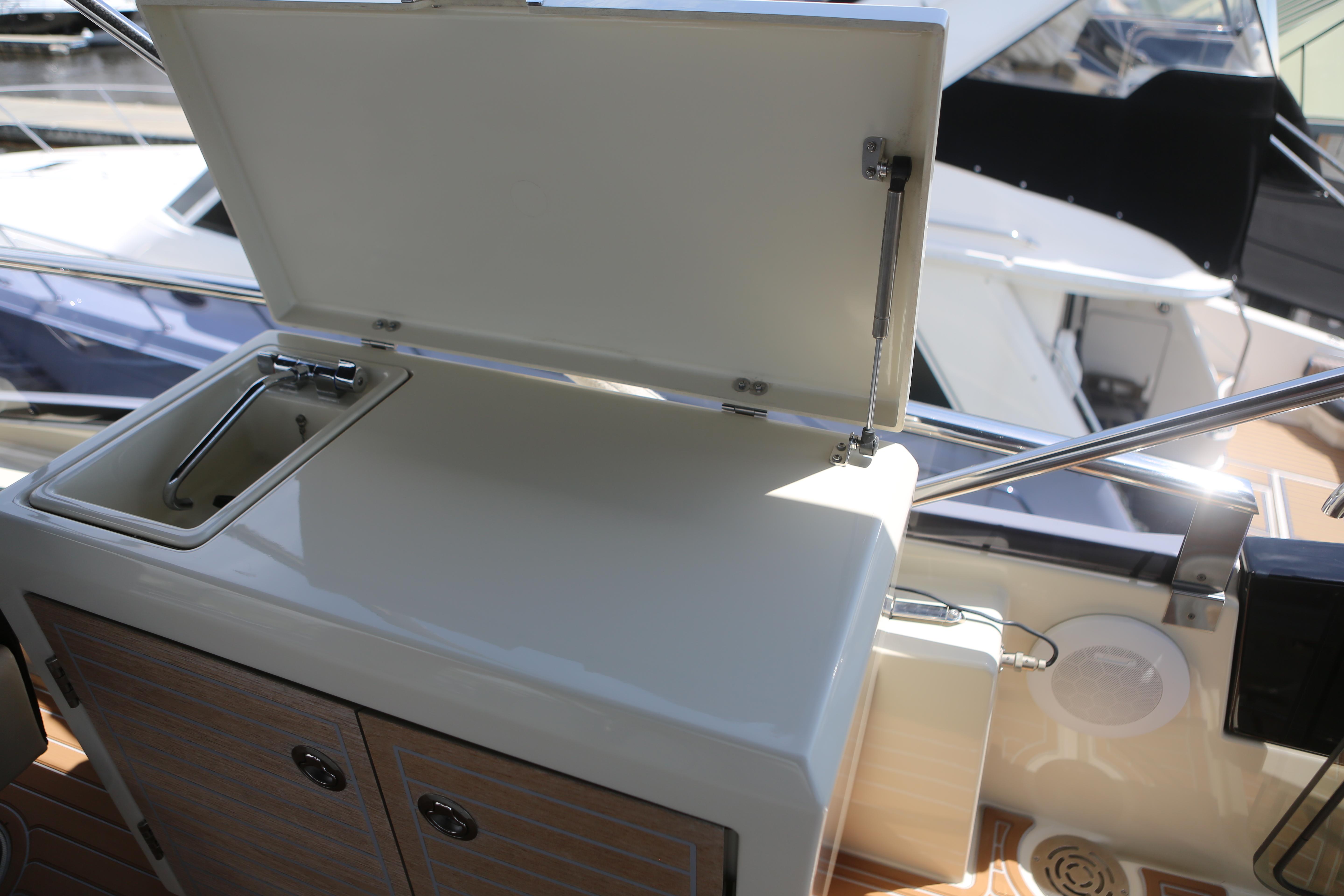 Yacht Photos Pics