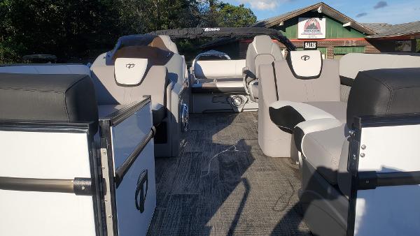 2021 Tahoe Pontoons boat for sale, model of the boat is Cascade 2385 Versatile Rear Lounger & Image # 9 of 14