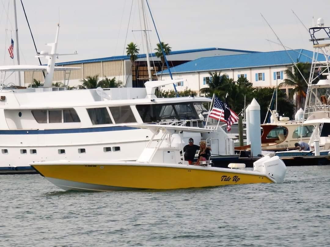 Island Runner 31 - Tide Up- Exterior