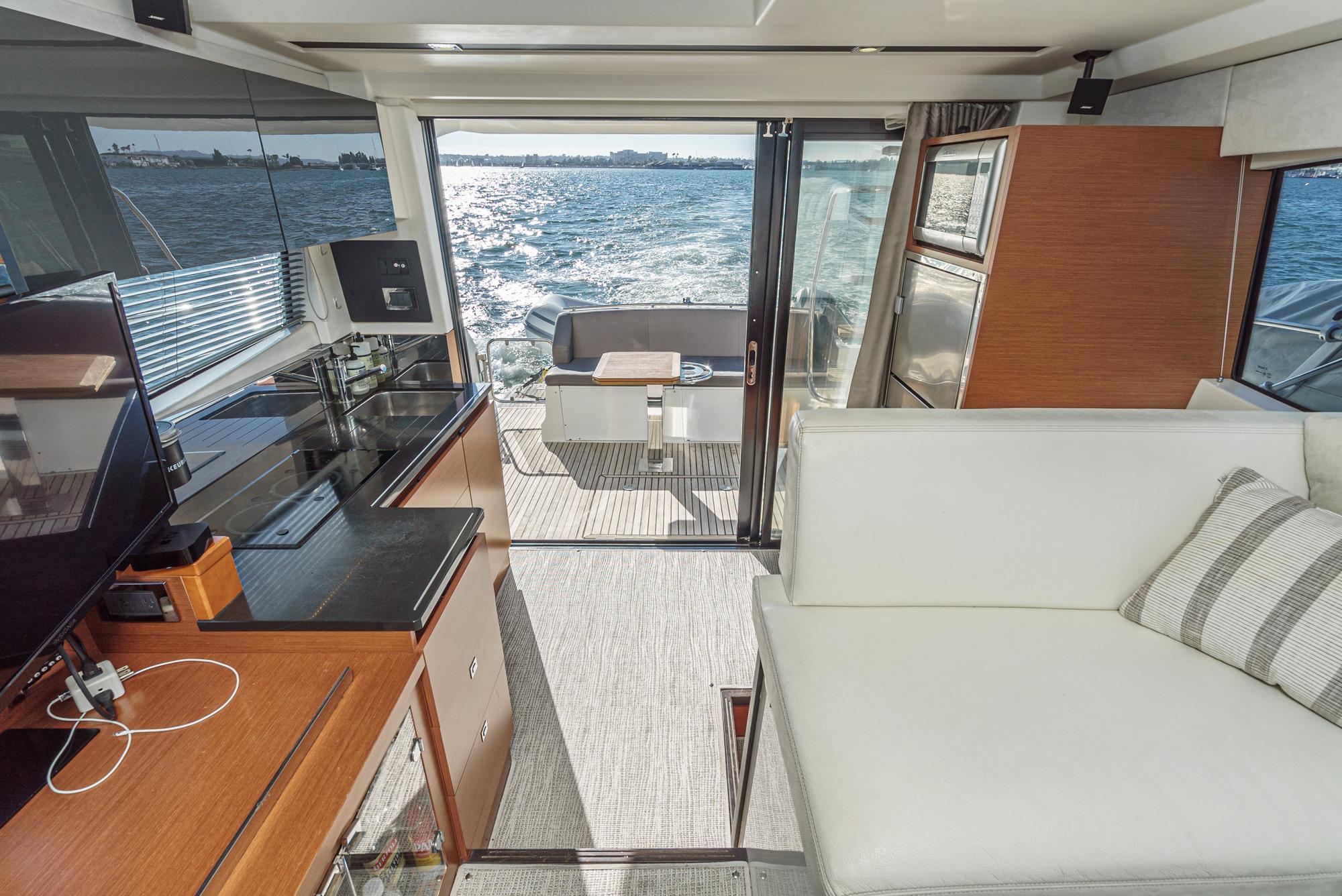 2015 Prestige 420 #TBMC17C5 LLC inventory image at Sun Country Marine Group, San Diego Marriott Marquis 2015 Prestige 420 #TBMC17C5 LLC inventory image at Sun Country Marine Group, San Diego Marriott Marquis