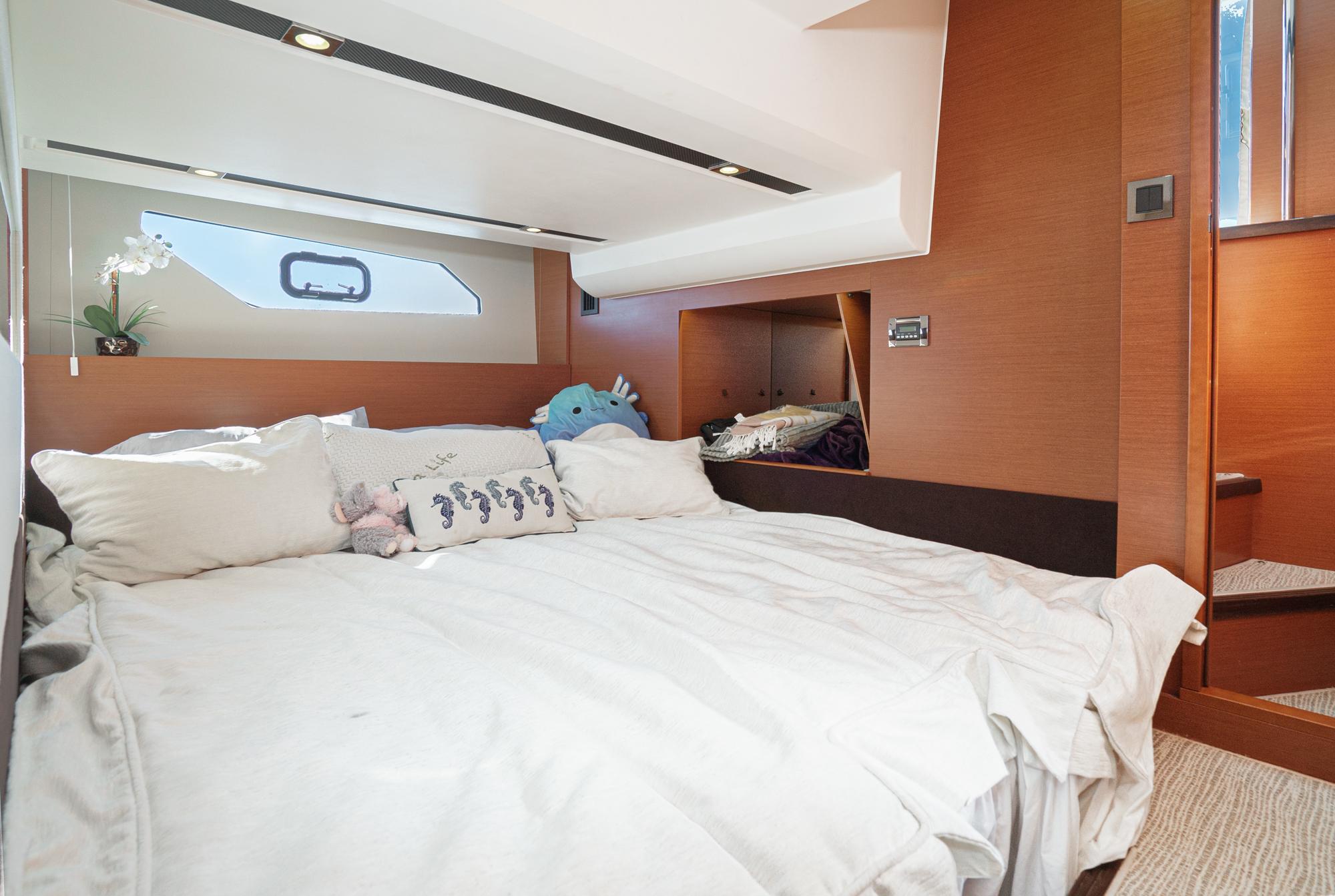2015 Prestige 420 #TBMC17C5 LLC inventory image at Sun Country Marine Group, San Diego Marriott Marquis 2015 Prestige 420 #TBMC17C5 LLC inventory image at Sun Country Marine Group, San Diego Marriott Marquis