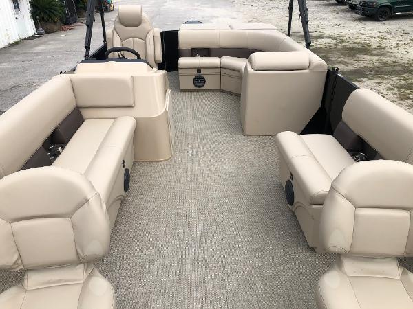 2021 Bentley boat for sale, model of the boat is 243 Fish & Image # 10 of 29