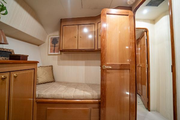 57' Ocean Yachts, Listing Number 100914214, - Photo No. 40