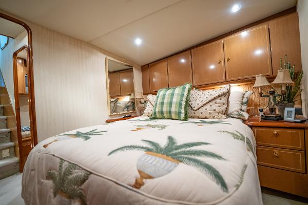 57' Ocean Yachts, Listing Number 100914214, - Photo No. 47