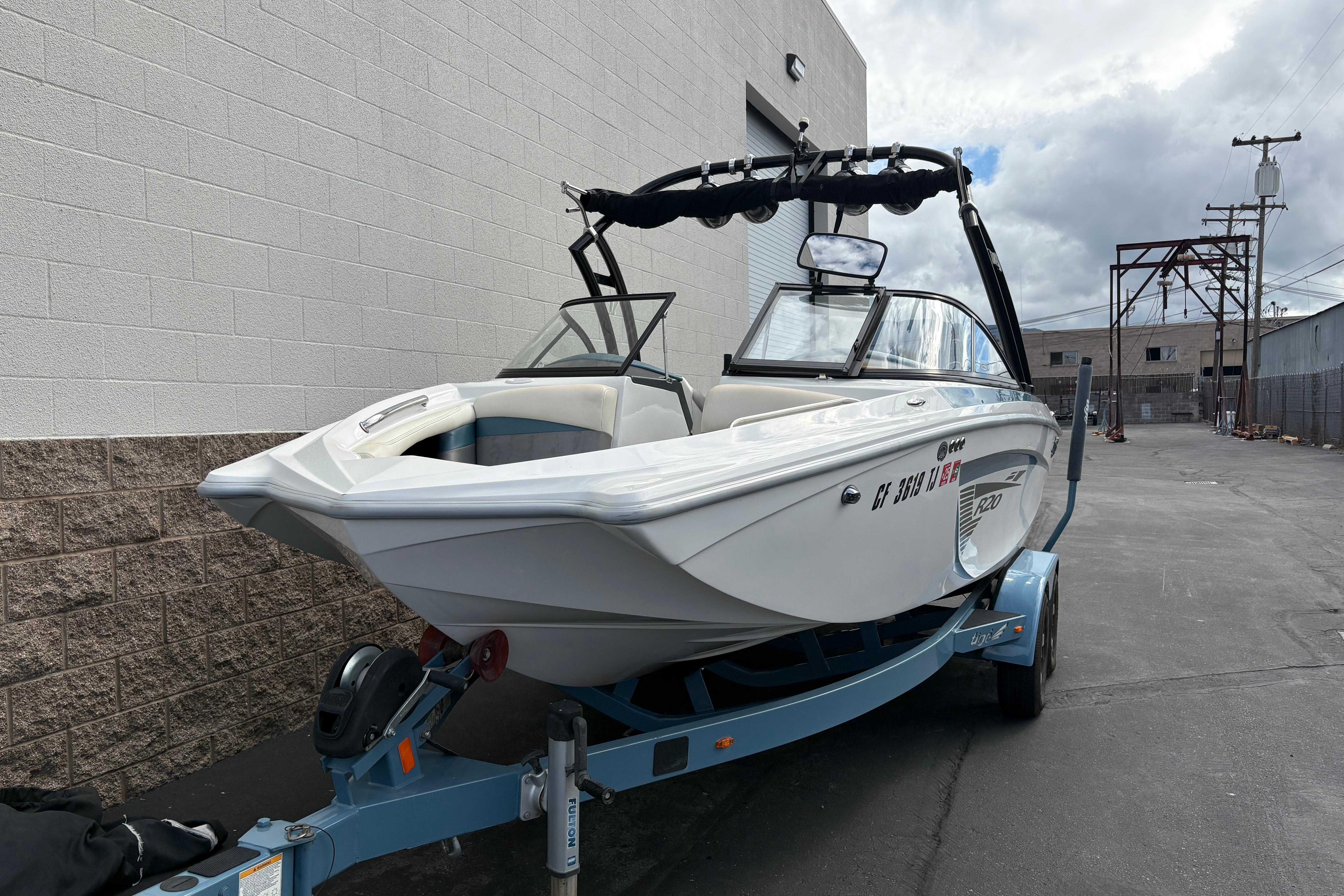 2014 Tigé R20 #TBJG0403 inventory image at Sun Country Marine Group, San Jose-Campbell