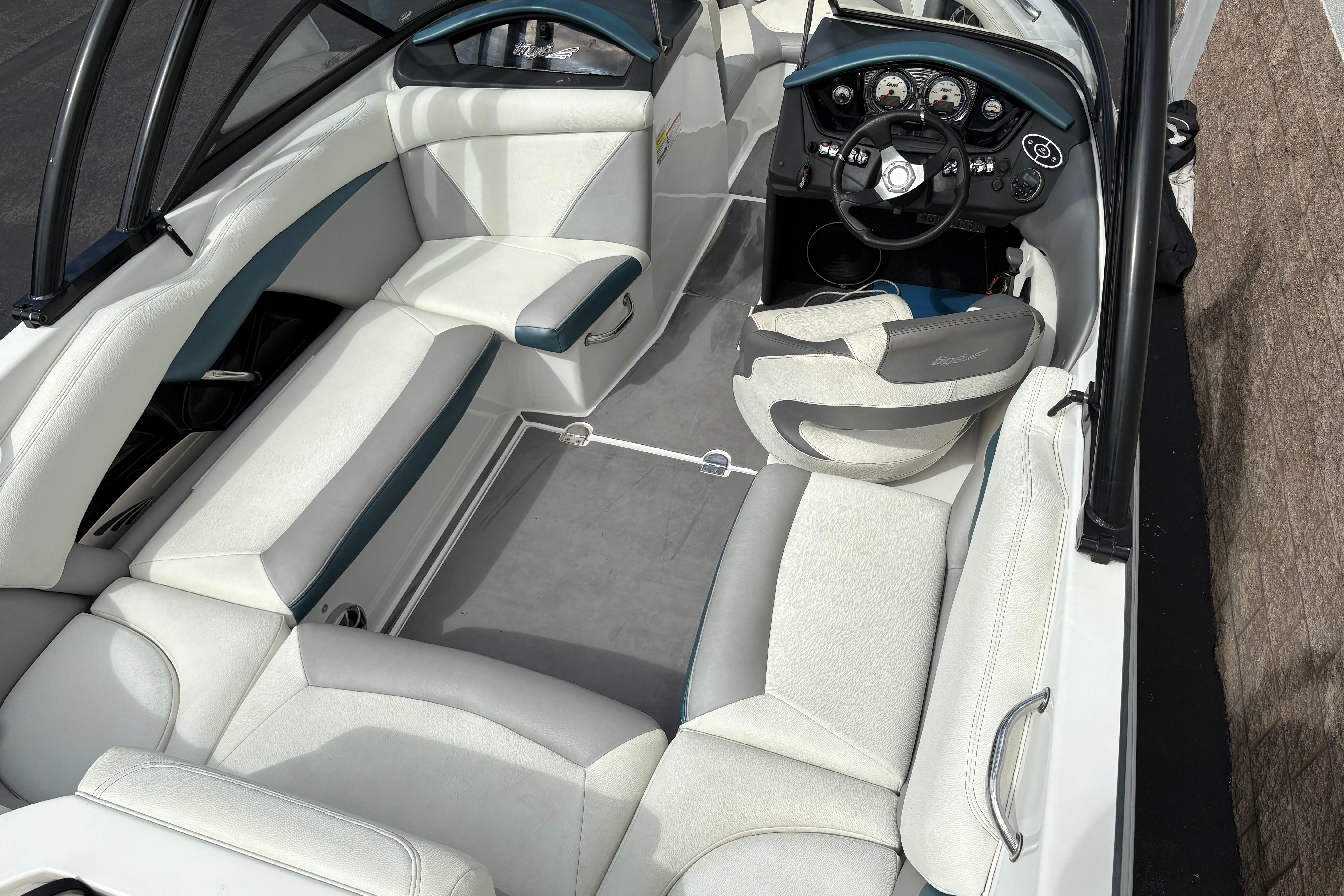 2014 Tigé R20 #TBJG0403 inventory image at Sun Country Marine Group, San Jose-Campbell