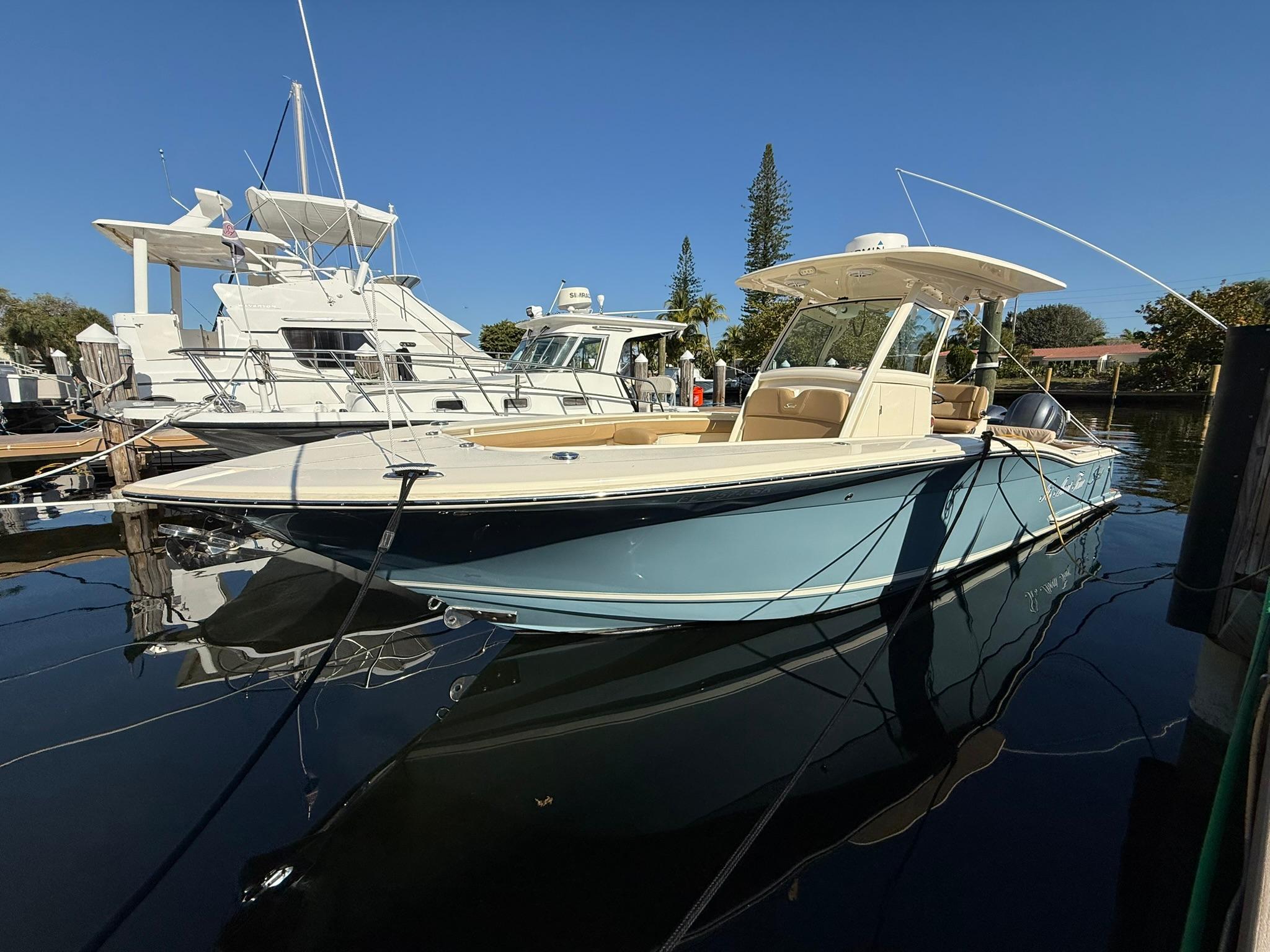 Scout 275LXF 2017 | HMY Yachts