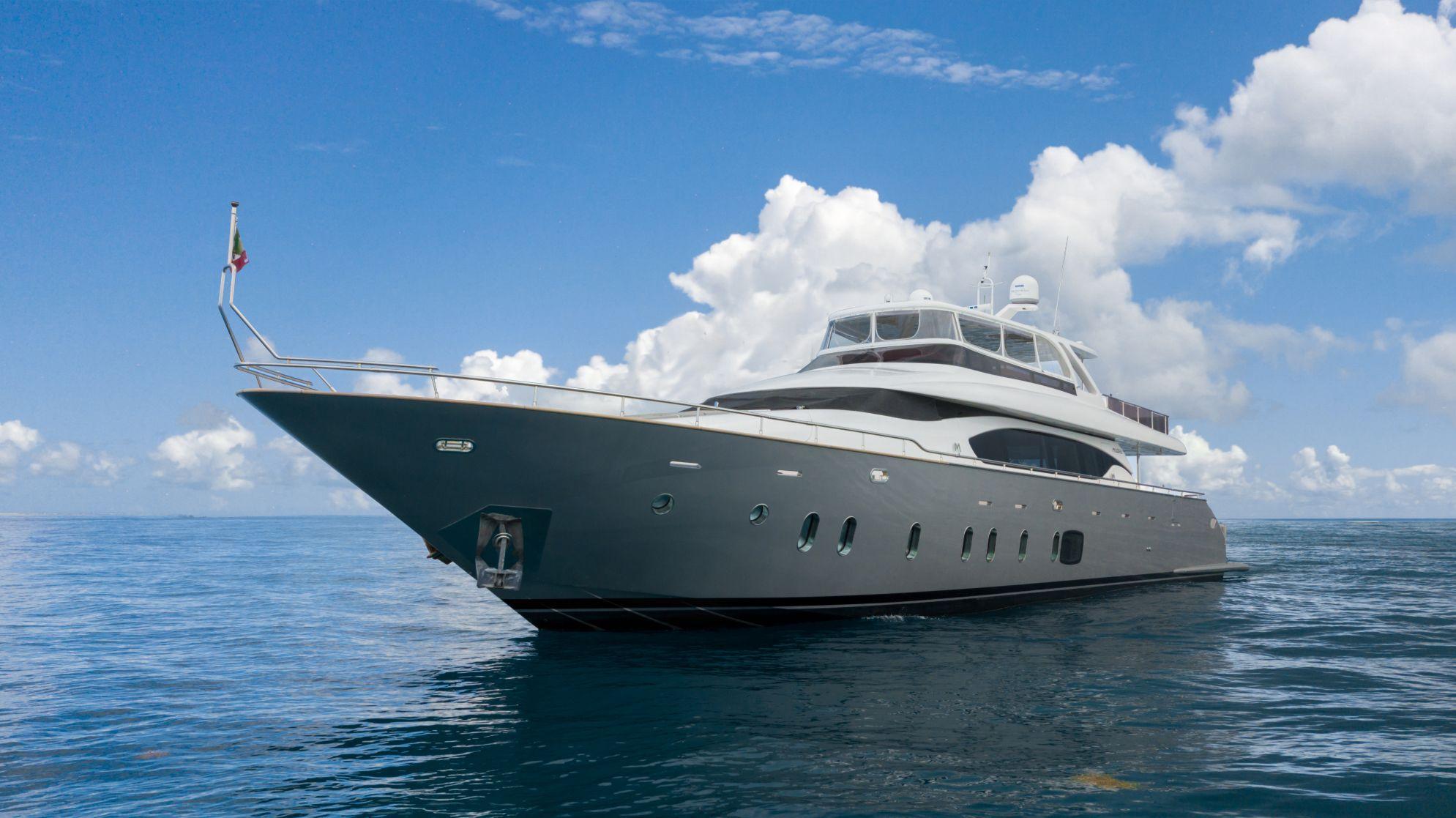 vita xl yacht for sale 95 maiora yachts cancun, mexico denison yacht sales