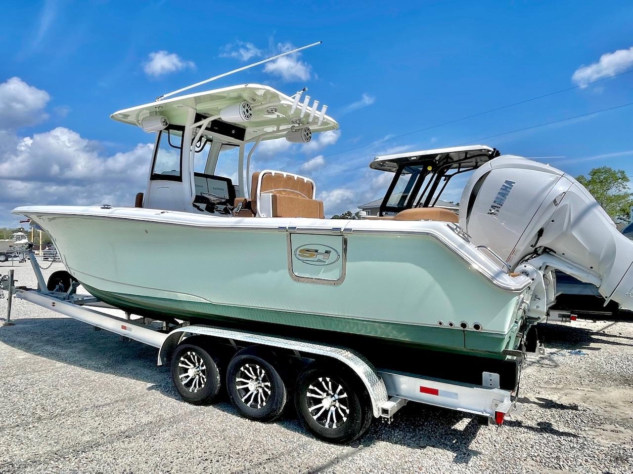 2024-sea-hunt-305-se-power-9763716-977013957-0-180420250850-7