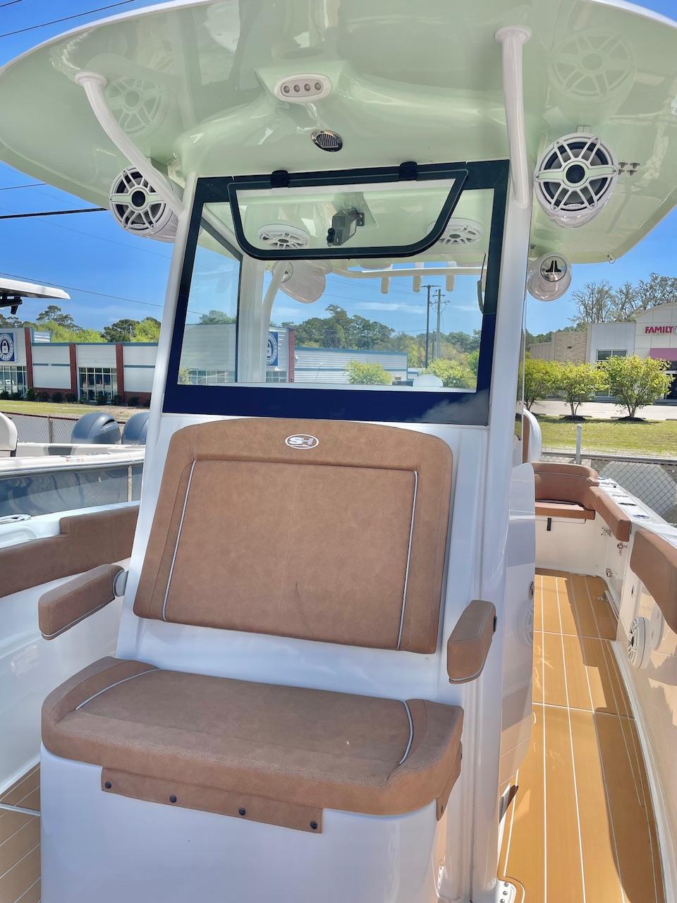 2024-sea-hunt-305-se-power-9763716-977013970-0-180420250850-20