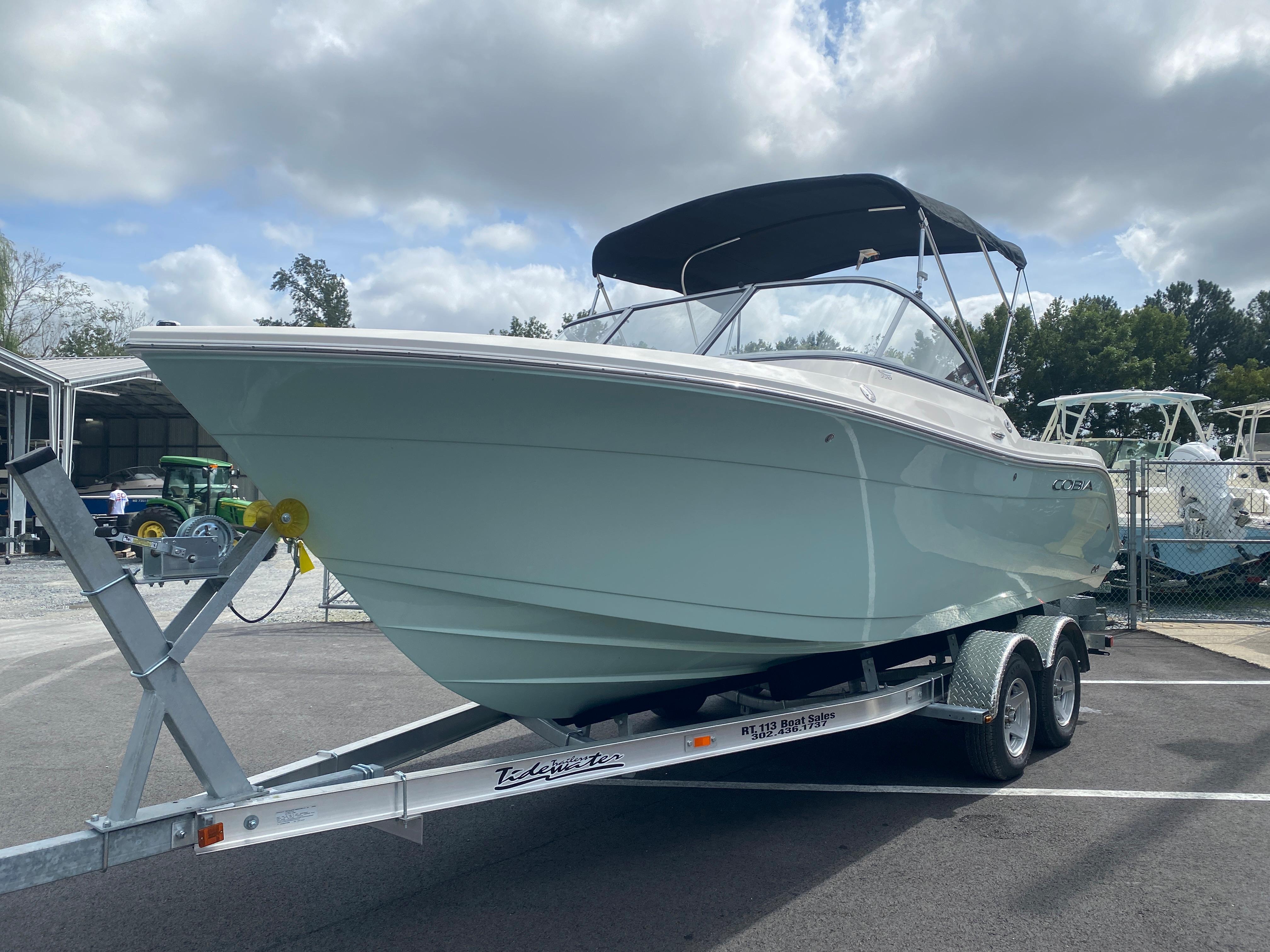 2024 Cobia 220 Dual Console-4