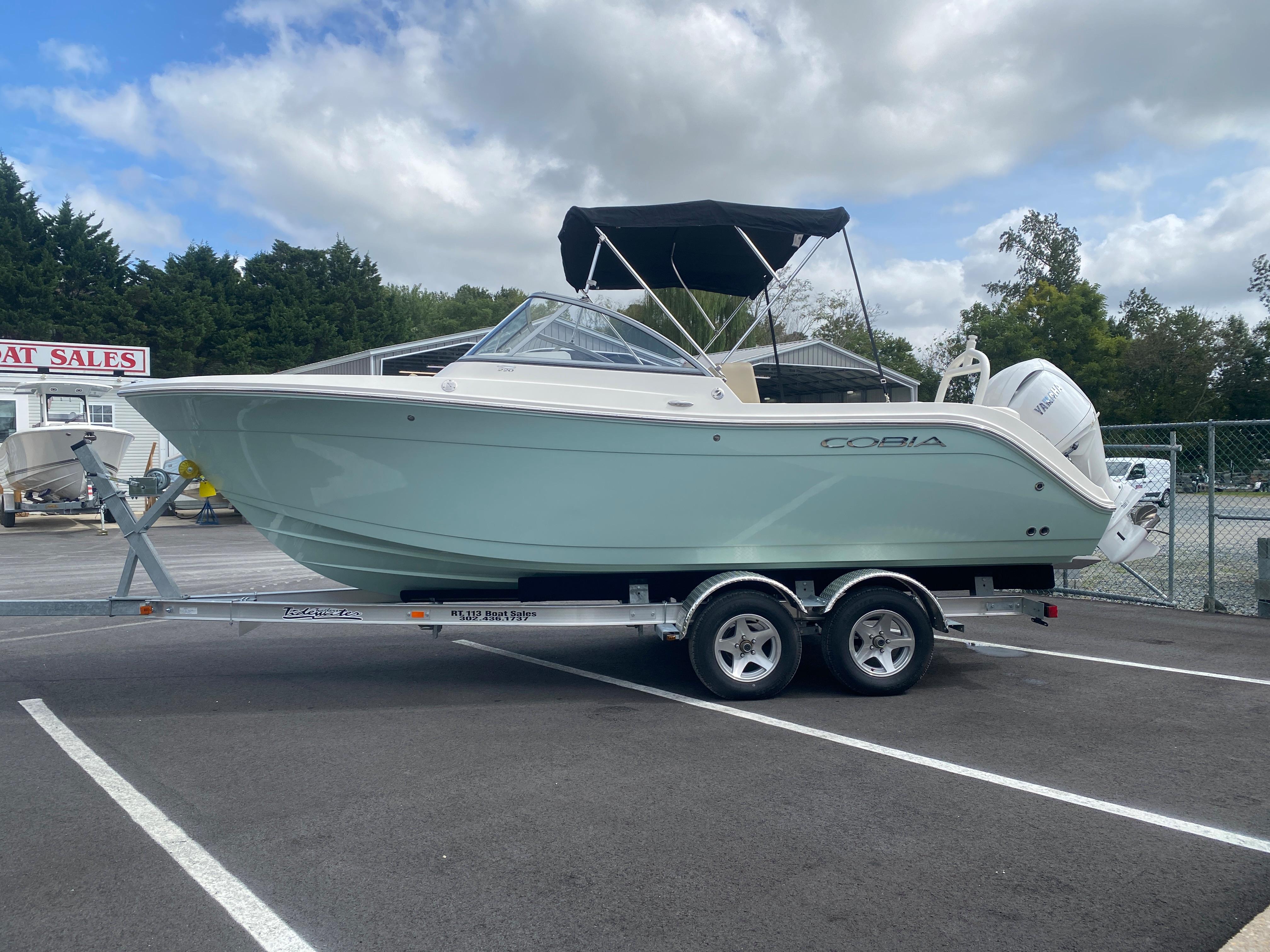 2024 Cobia 220 Dual Console-5