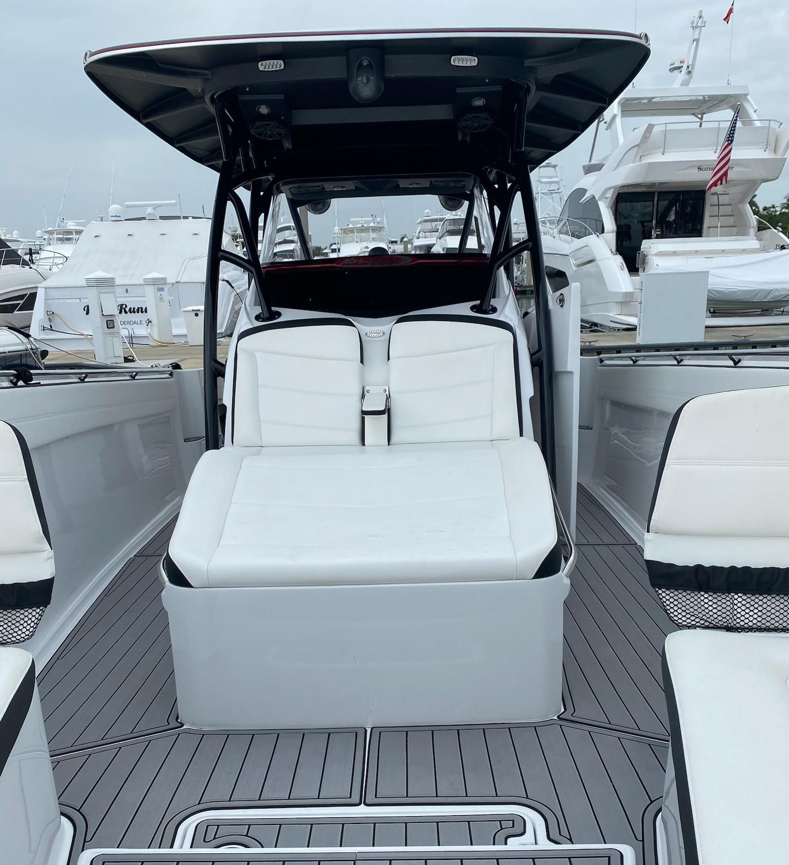 2020-nor-tech-390-sport-center-console-power-9793726-20250514093850431-1_XLARGE