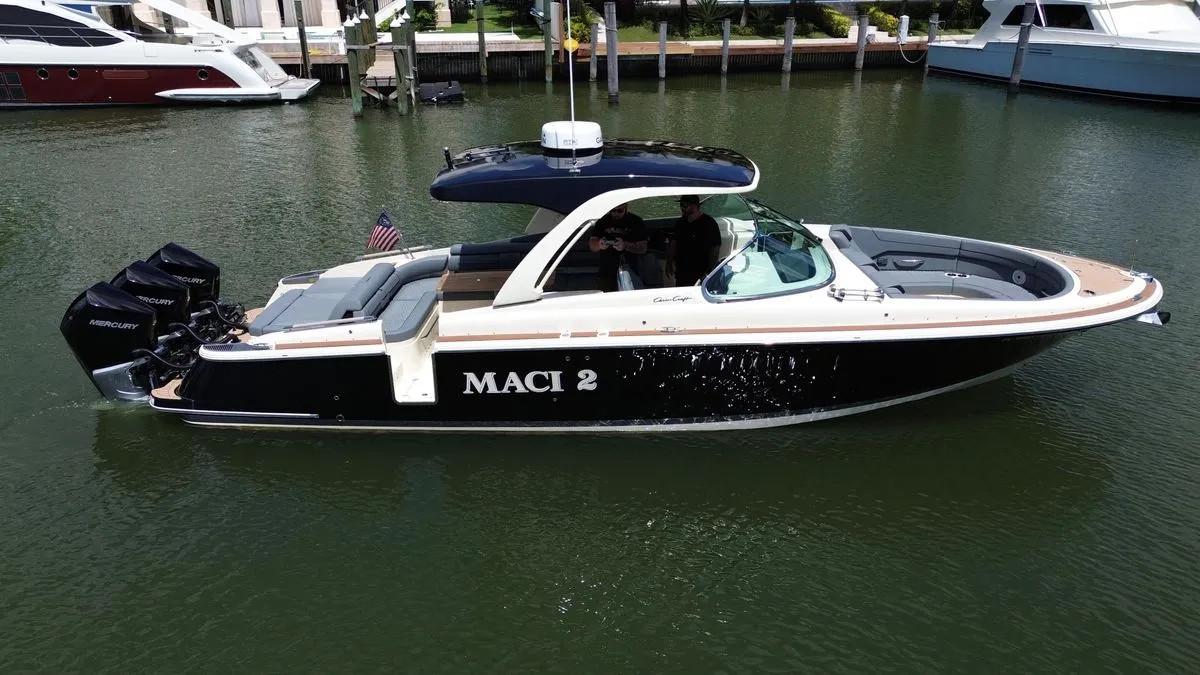  Yacht Photos Pics 2022-CHRIS-CRAFT-LAUNCH-35-GT