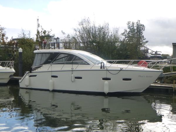 2012 Sealine SC35