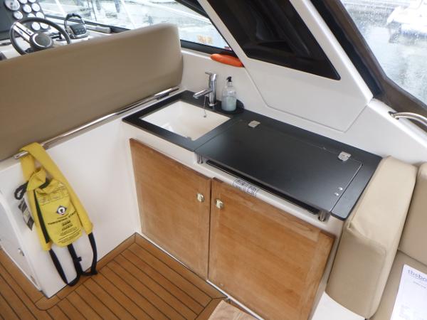 Sealine SC35