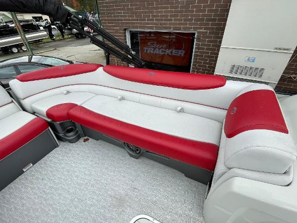2021 Tahoe Pontoons boat for sale, model of the boat is Cascade 2585 Versitile Rear Lounger & Image # 10 of 22