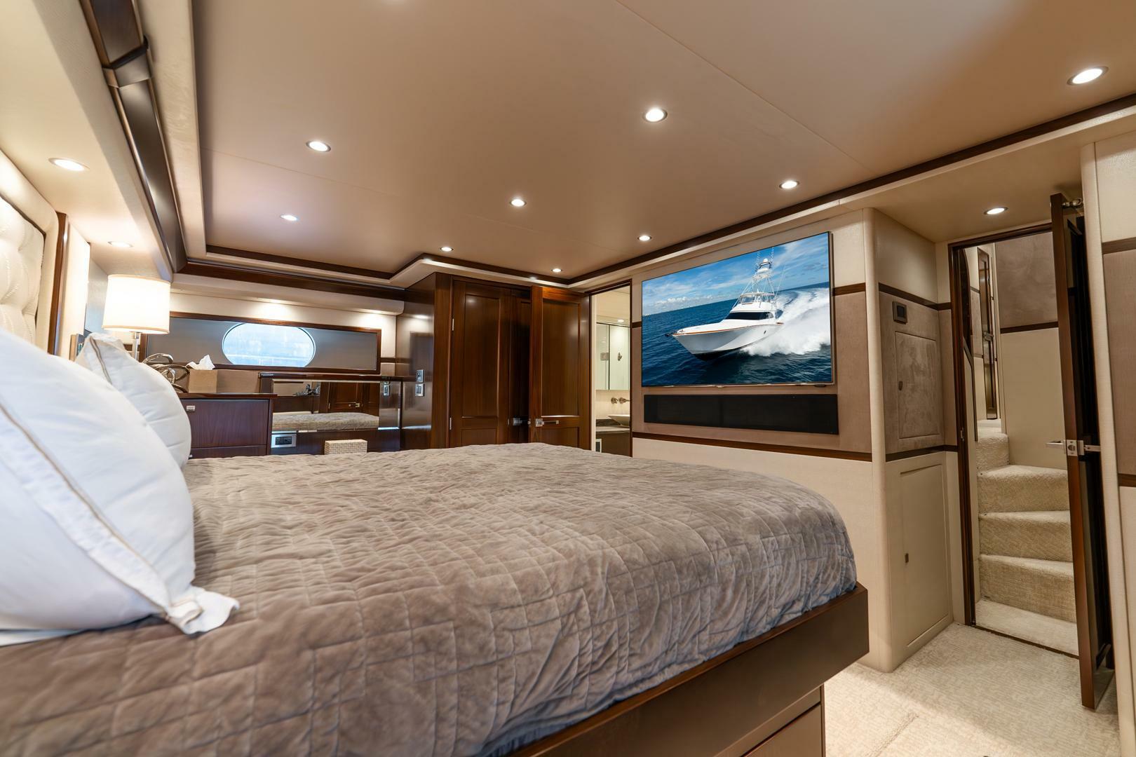 2015-viking-76-convertible-power-9793733-20250514094626212-1_XLARGE