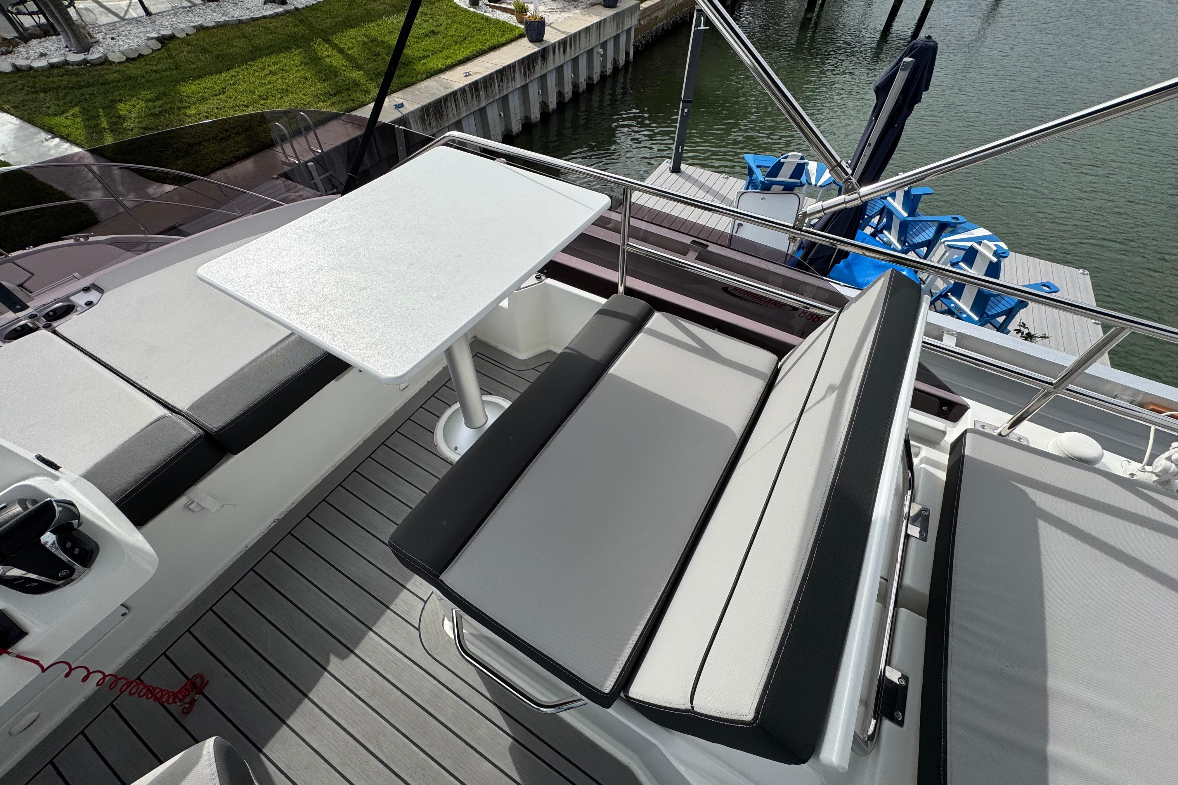 2022 Jeanneau NC Weekender 1095-21