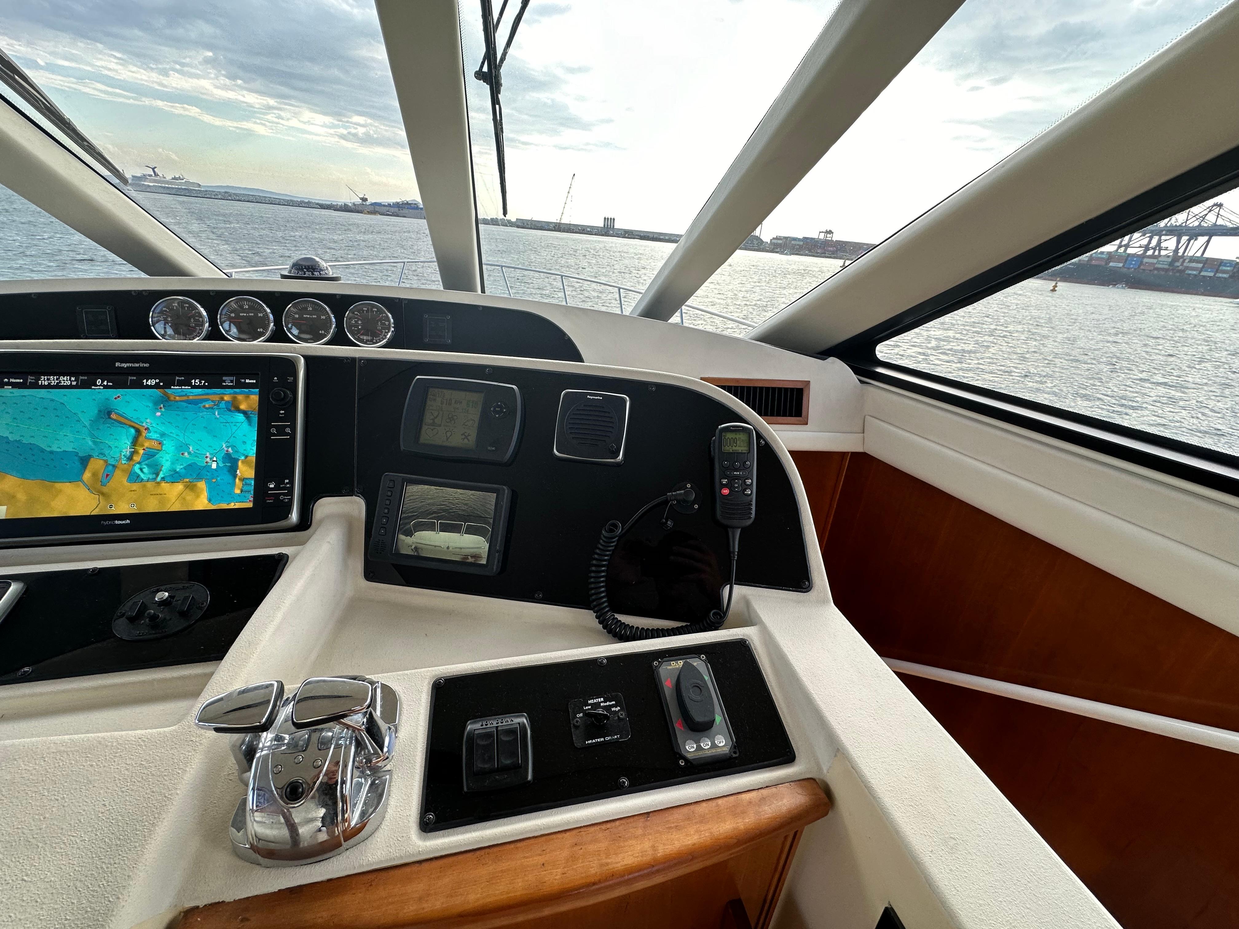 2004-meridian-580-pilothouse-power-9573737-20241008151156872-1_XLARGE