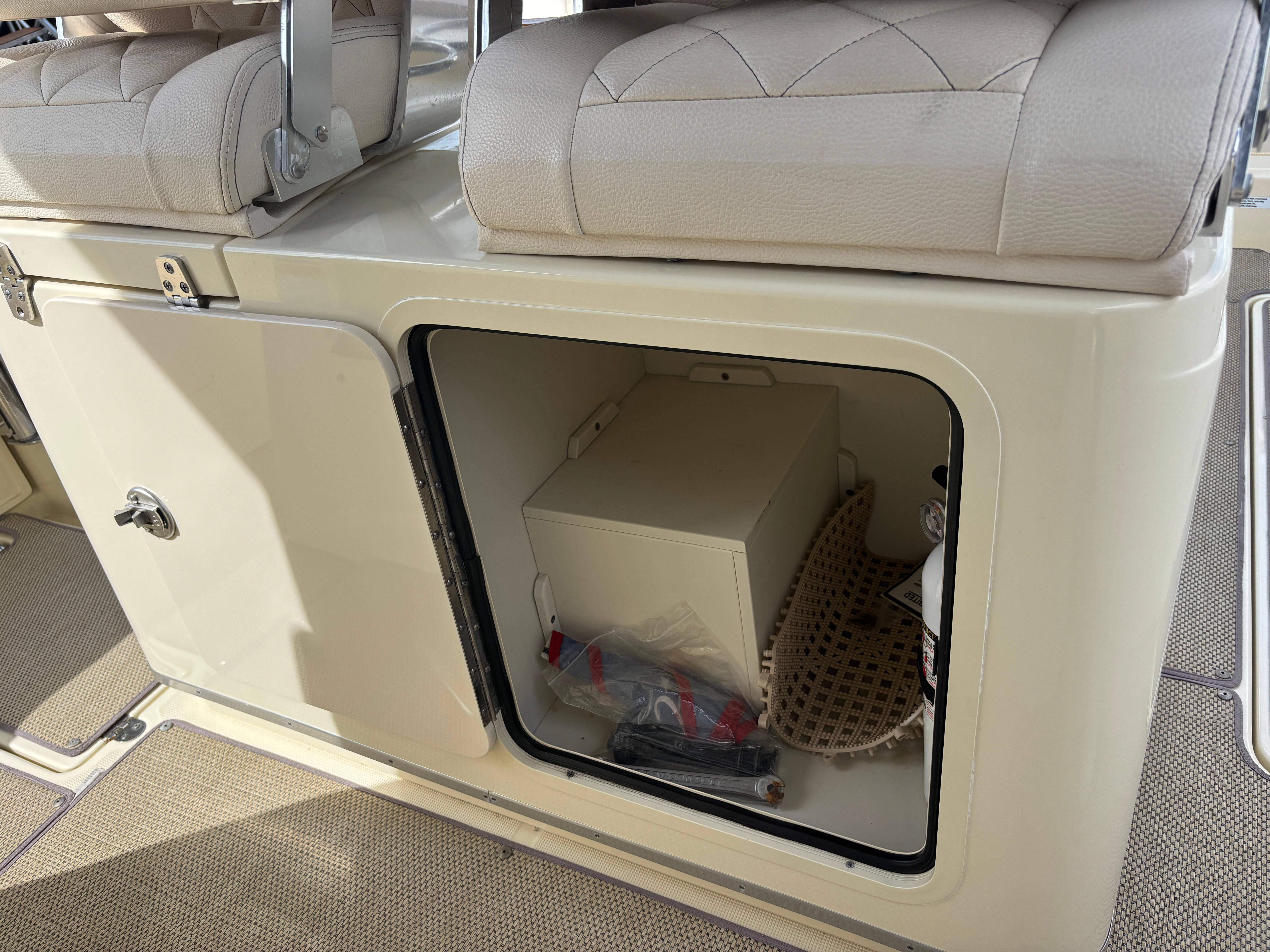 2019 Chris-Craft Catalina 30-18