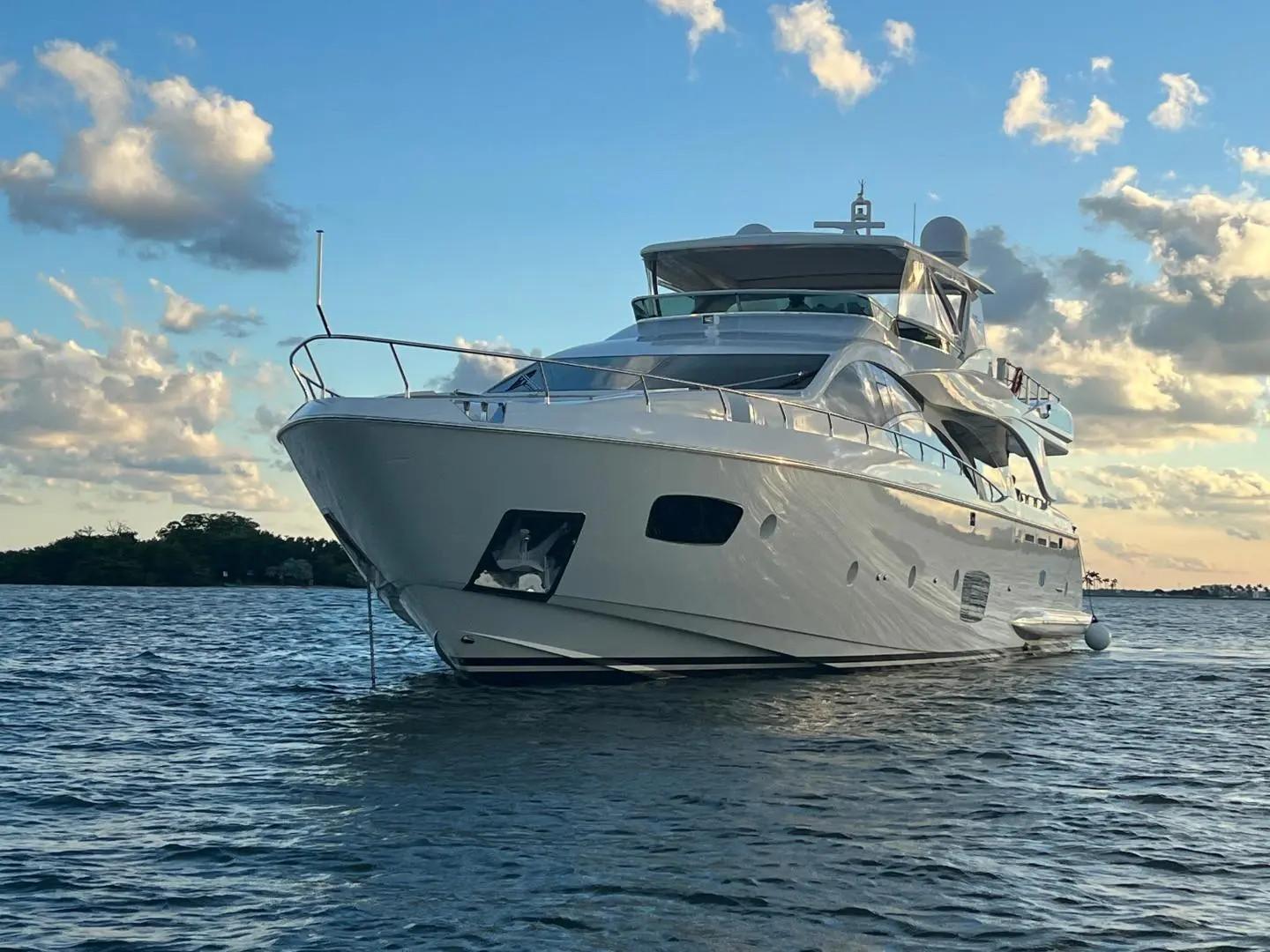 2010 Azimut 95