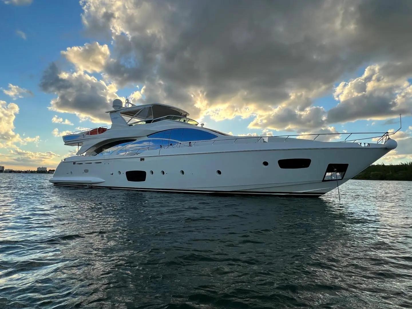 2010 Azimut 95