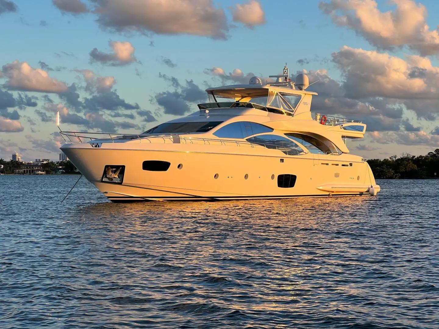 2010 Azimut 95