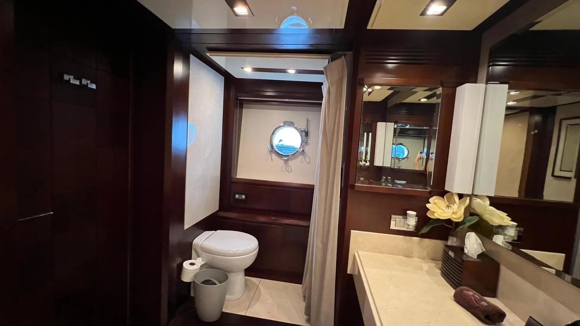 2010 Azimut 95