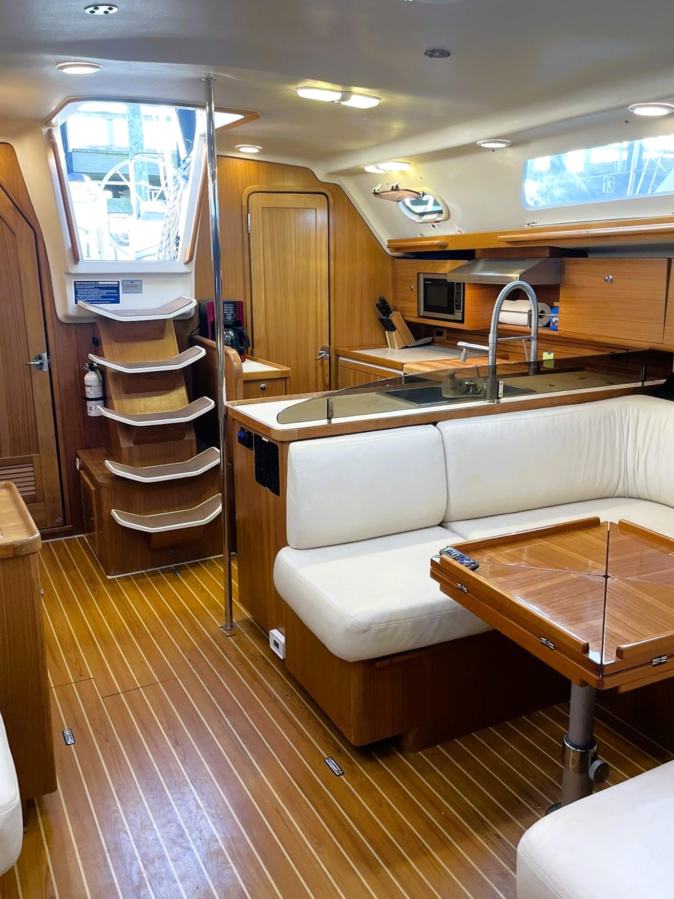 Newport RI Yacht Brokerage