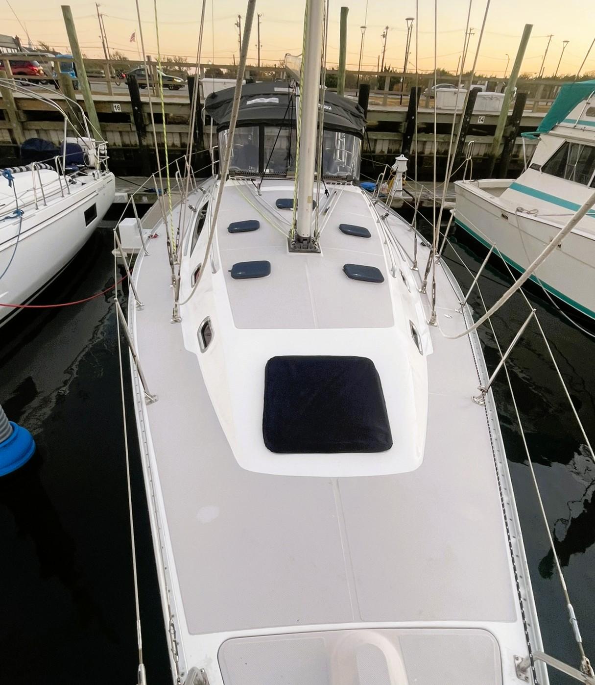 Newport RI Yacht Brokerage