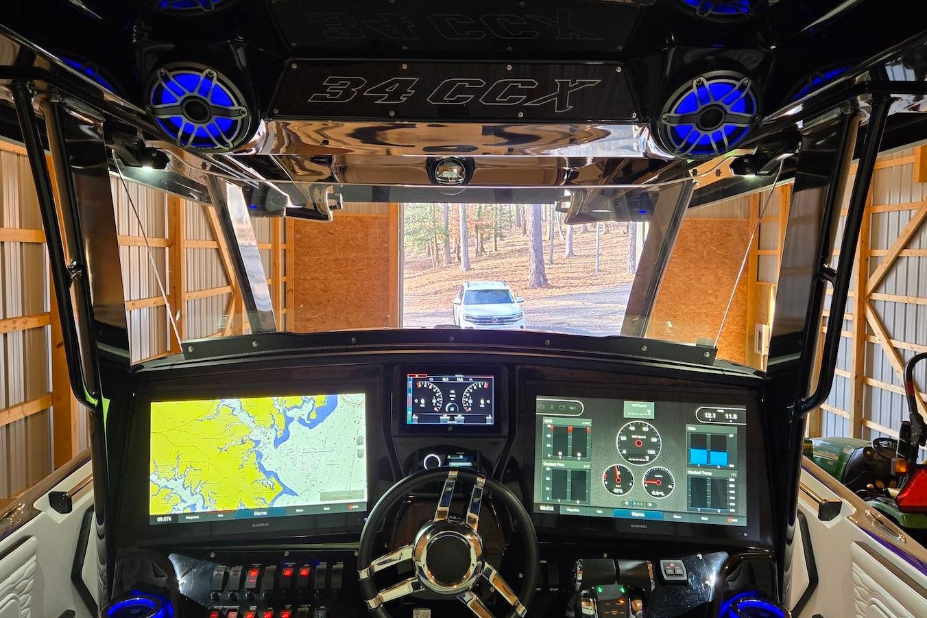 M 10541 BW Knot 10 Yacht Sales M 10541 BW Knot 10 Yacht Sales