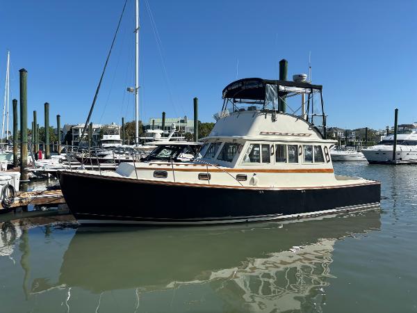 2001 Ellis 36 Flybridge