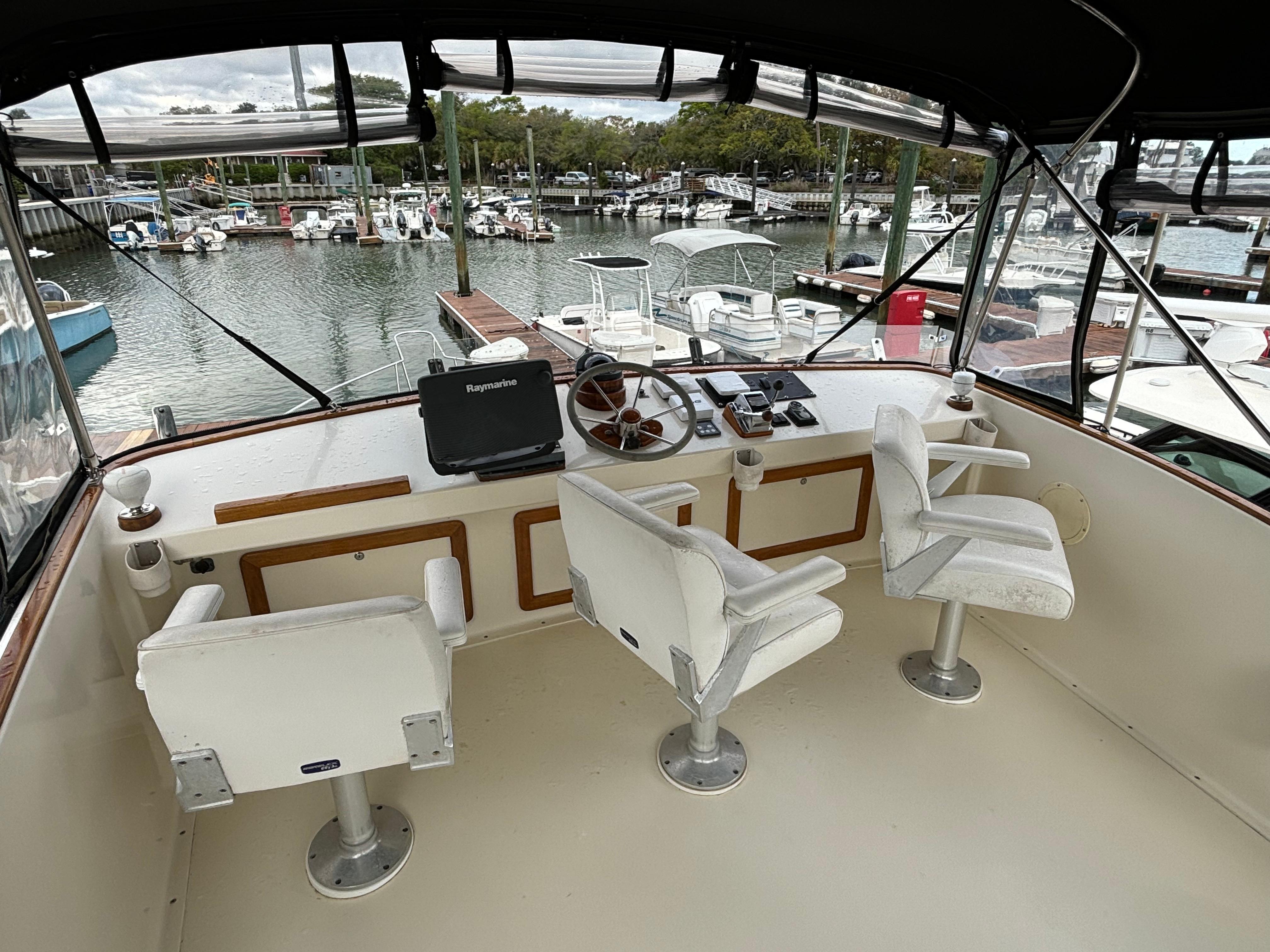 Ellis-36 Flybridge 2001-Gullywhumper ME-US-9753741 | Thumbnail